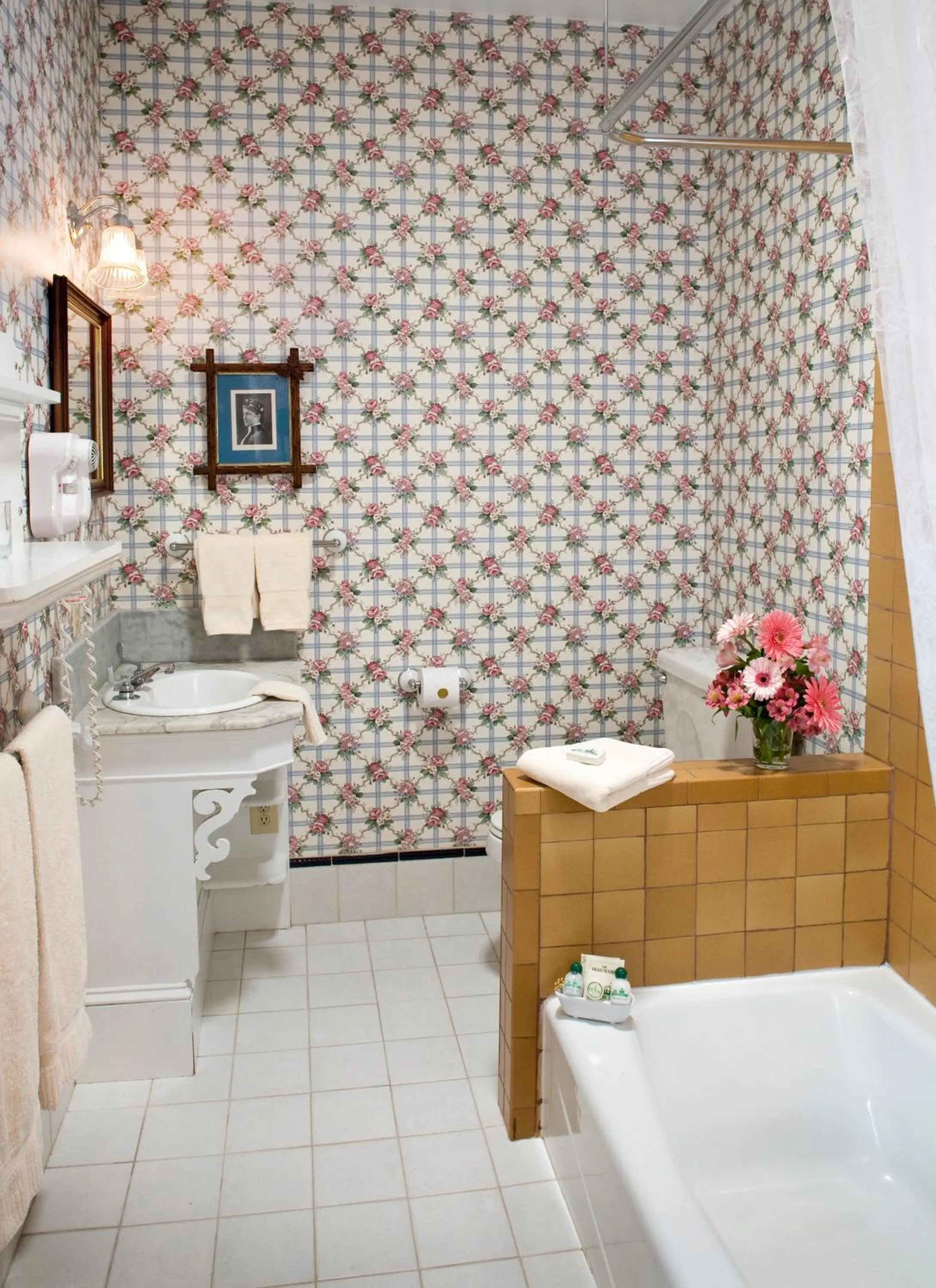 Bathroom in The Queen Victoria