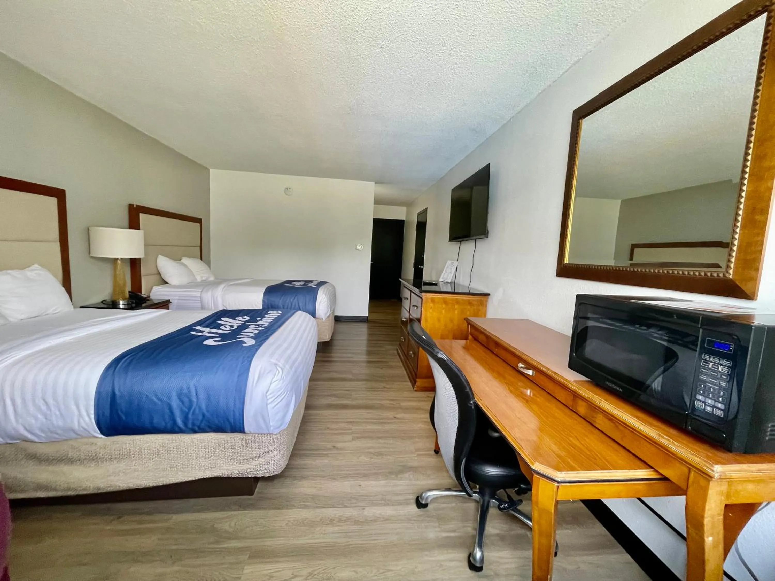 Bedroom, Bed in Days Inn by Wyndham Erie