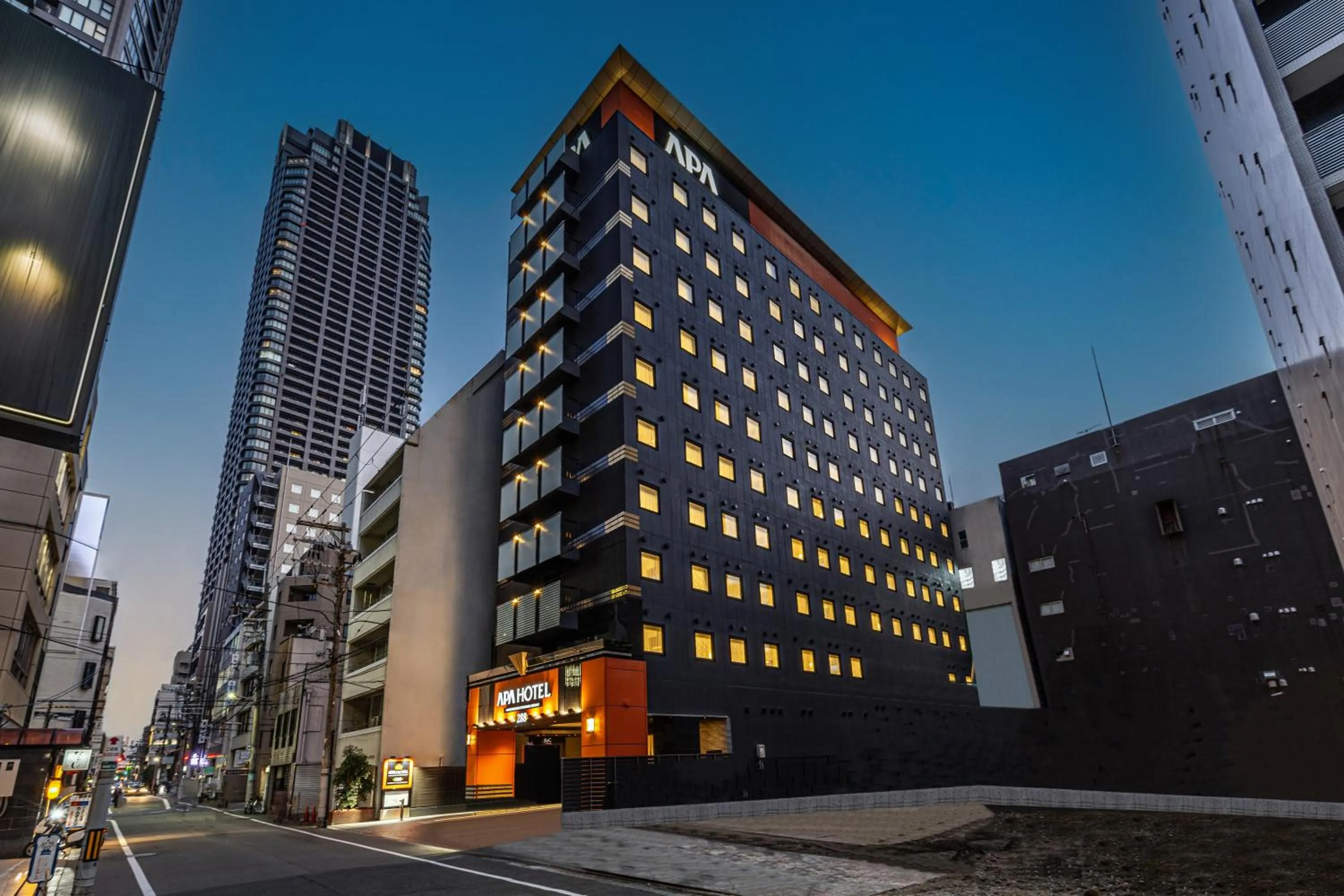 Property building in APA Hotel Yodoyabashi Kitahama Ekimae
