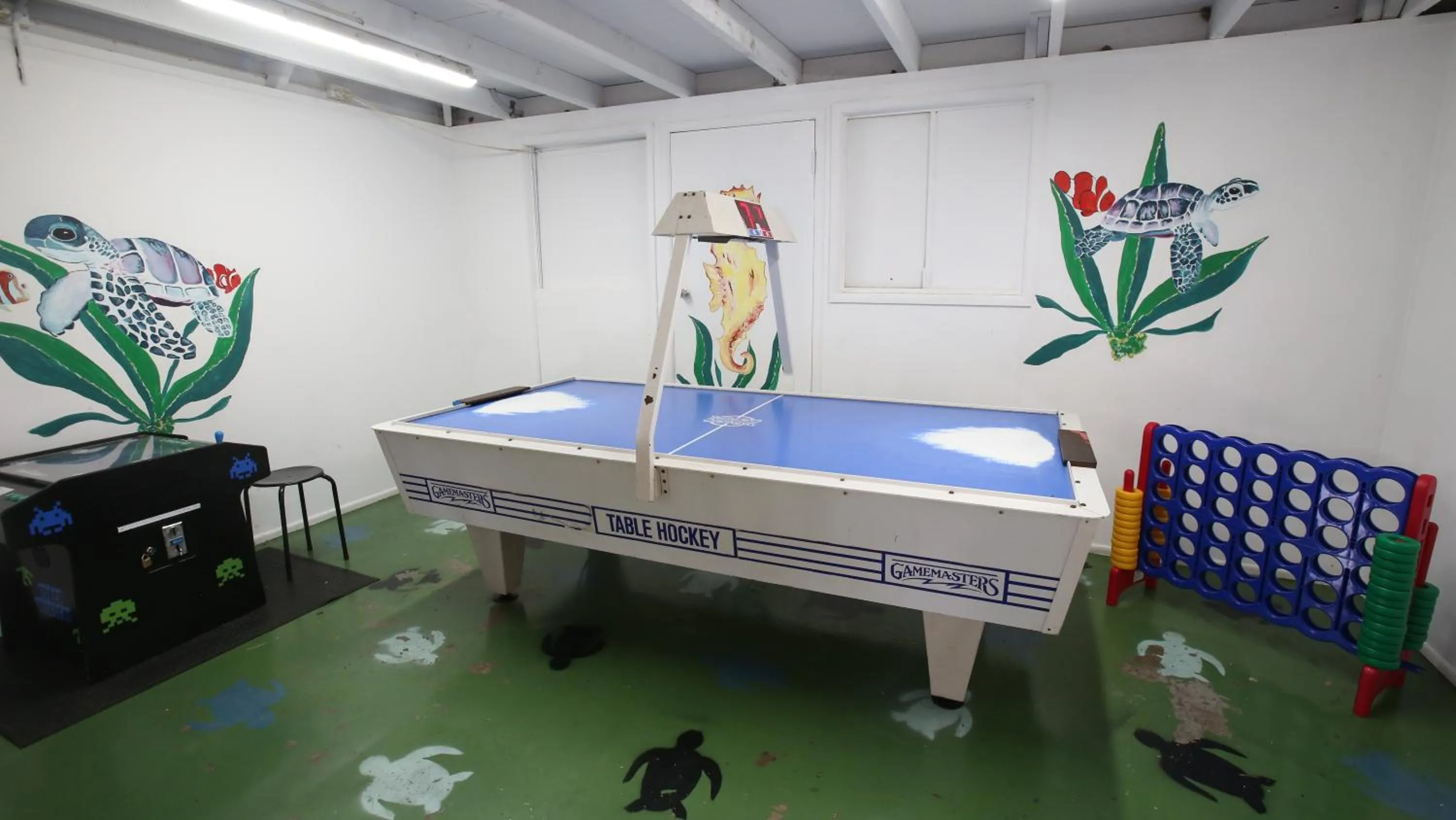 Game Room in Kellys Beach Resort