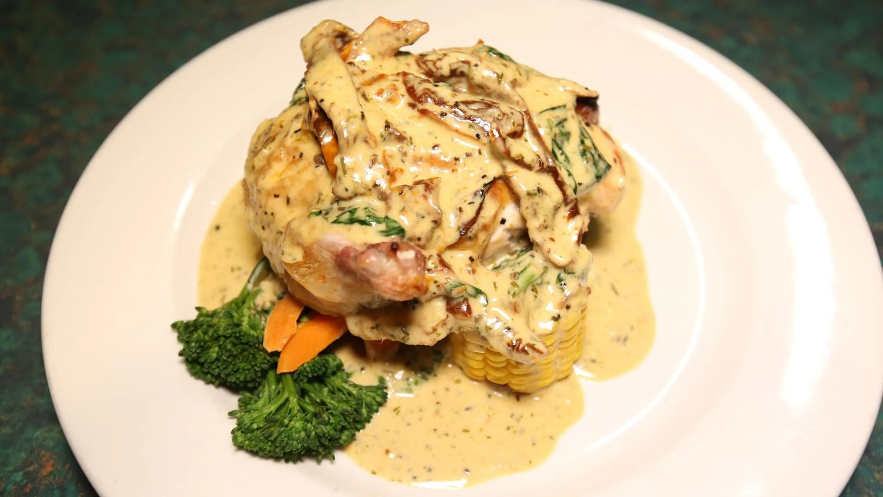 Restaurant/places to eat in Kellys Beach Resort