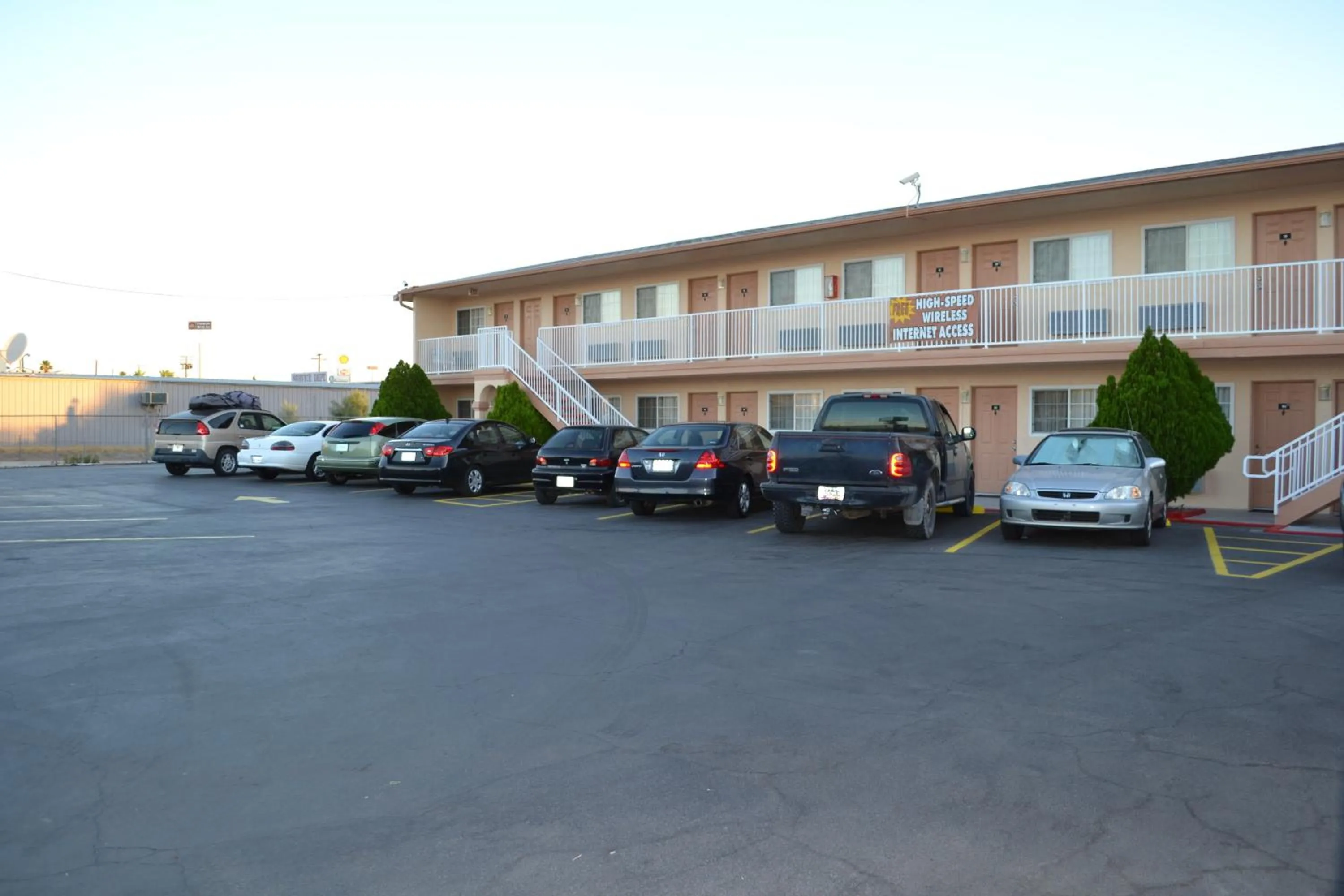 Area and facilities in Budget Inn