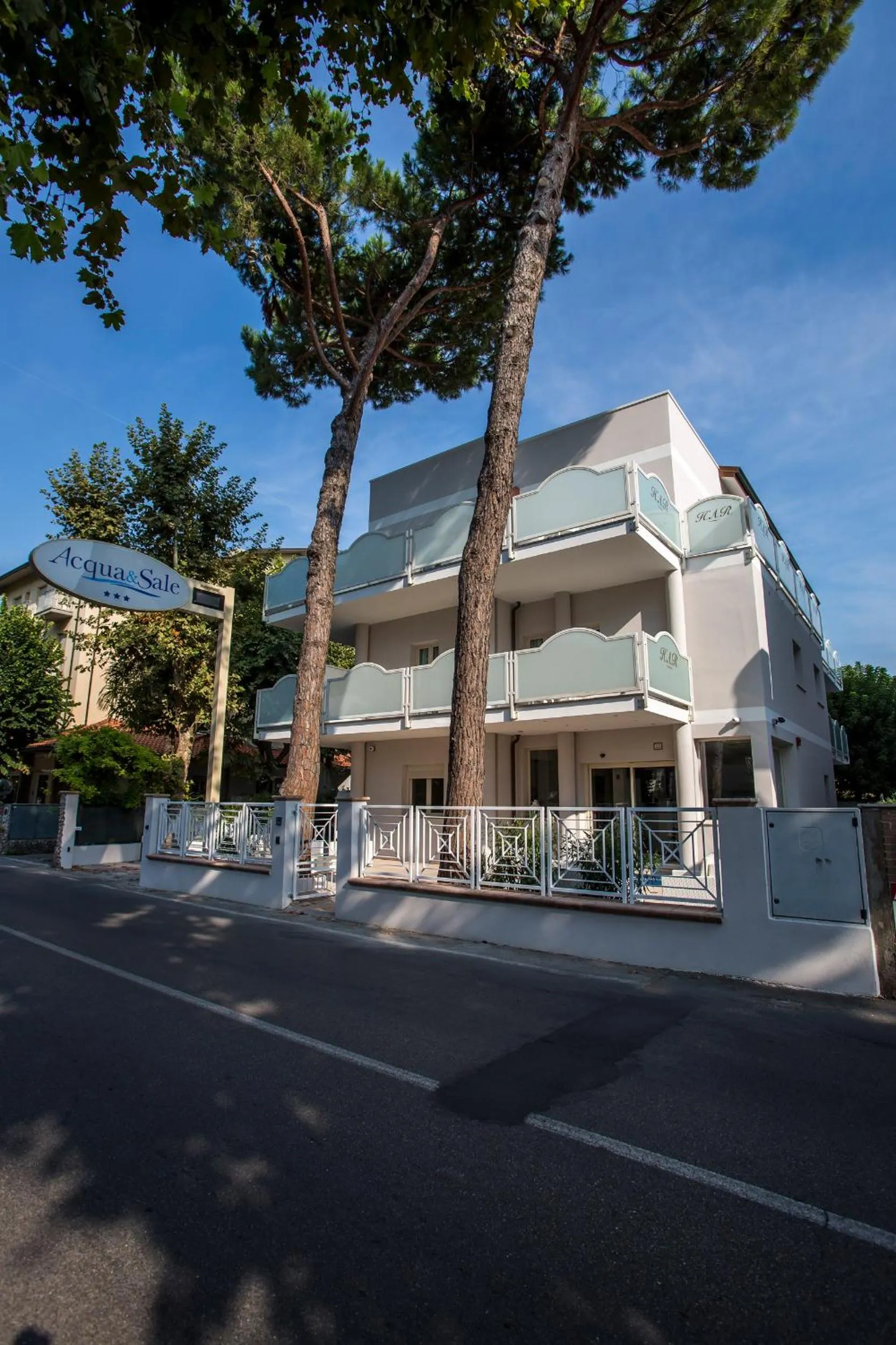 Property building in Acqua & Sale Hotel