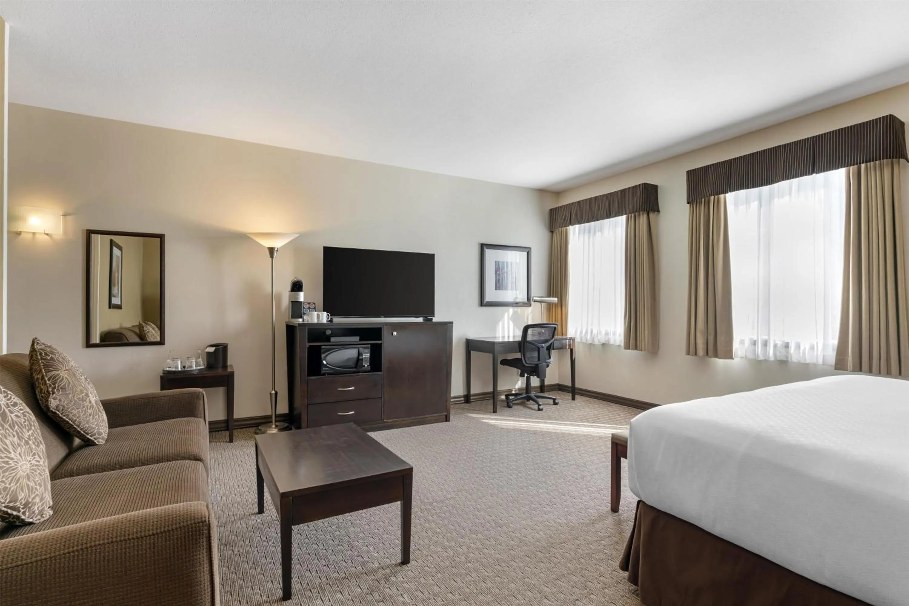 Bedroom, Bed in Best Western Plus Baker Street Inn