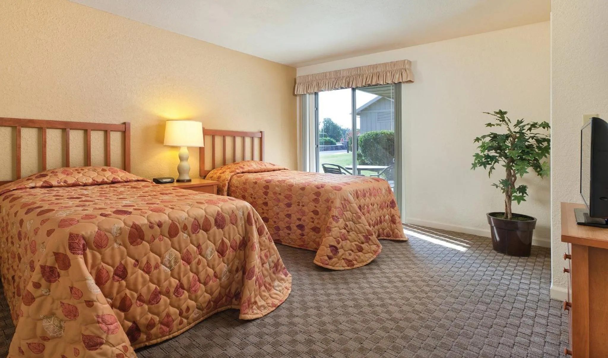 Photo of the whole room, Bed in WorldMark Grand Lake