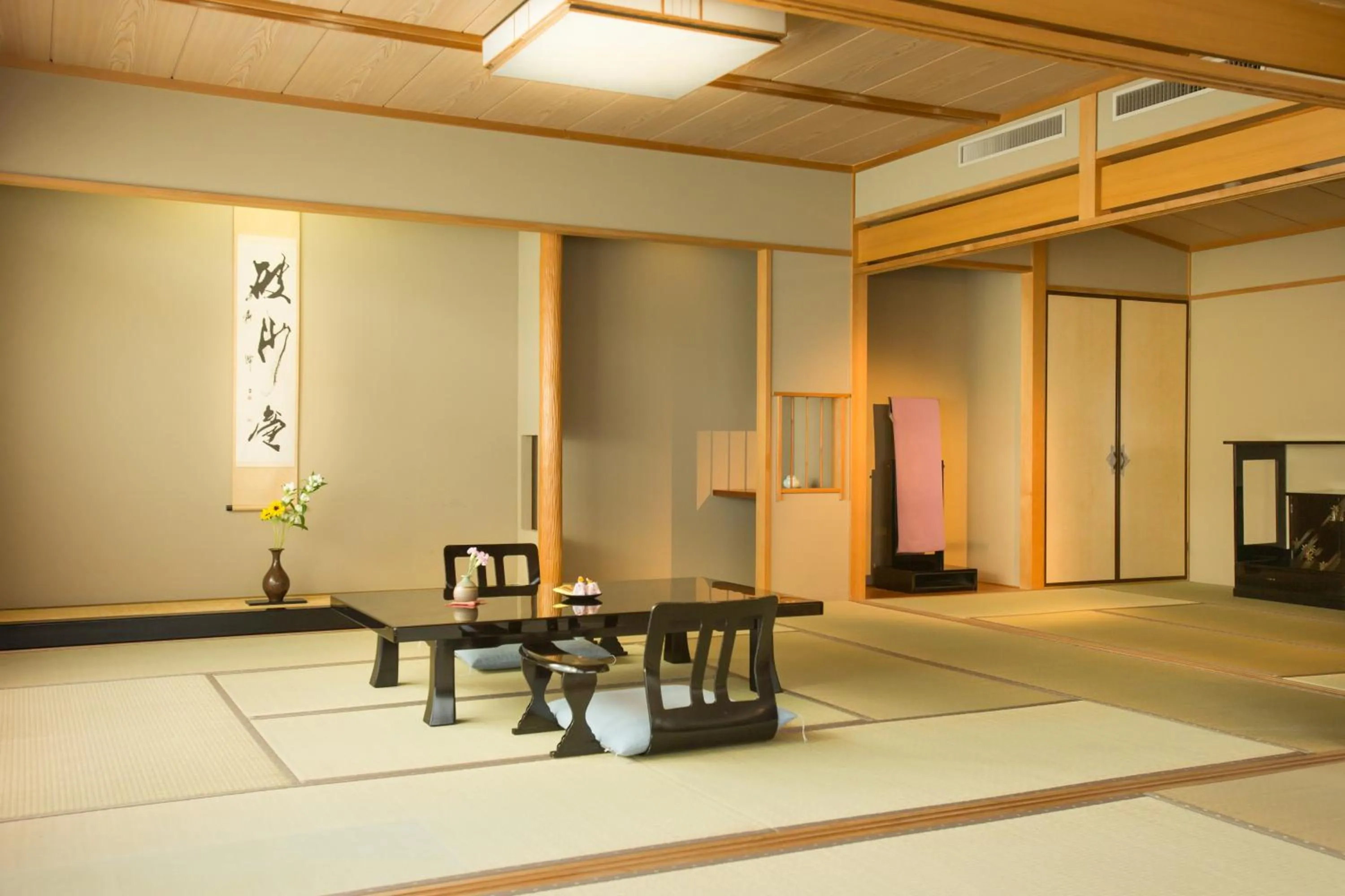 Photo of the whole room in Kinugawa Onsen Sanraku
