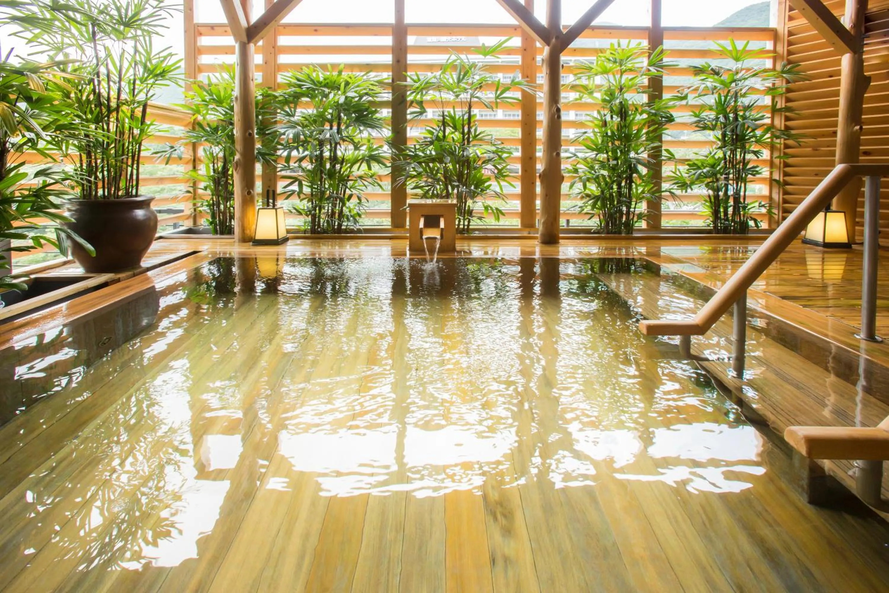 Open Air Bath in Kinugawa Onsen Sanraku