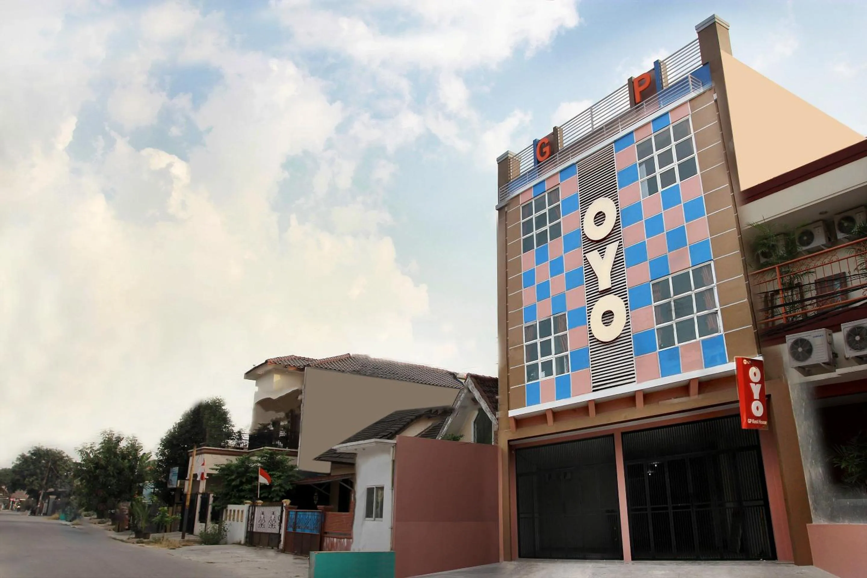 Facade/entrance in Hotel O GP Residence