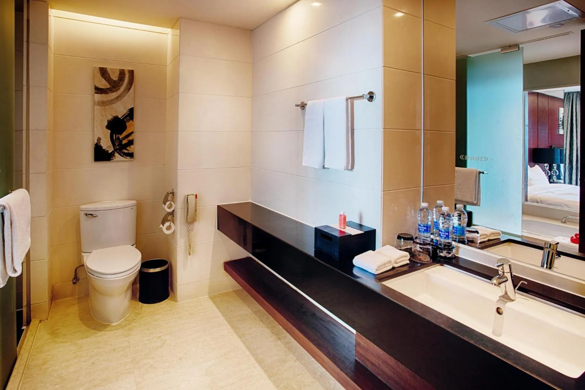 Toilet in Swiss Grand Xiamen