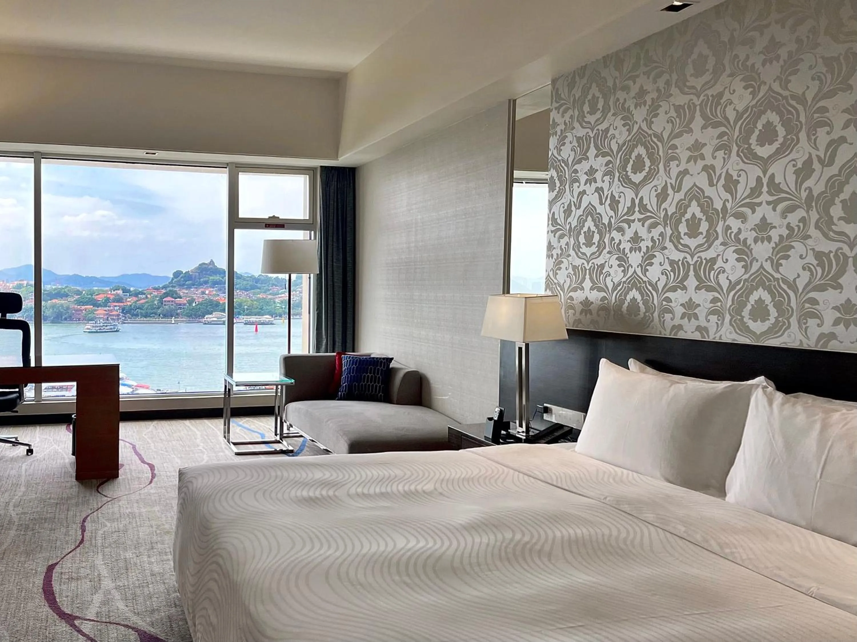 Bedroom, Bed in Swiss Grand Xiamen