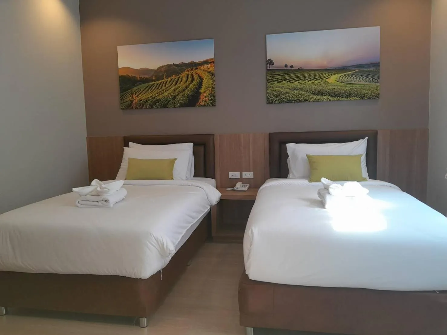 Property building, Bed in Ben Guesthouse