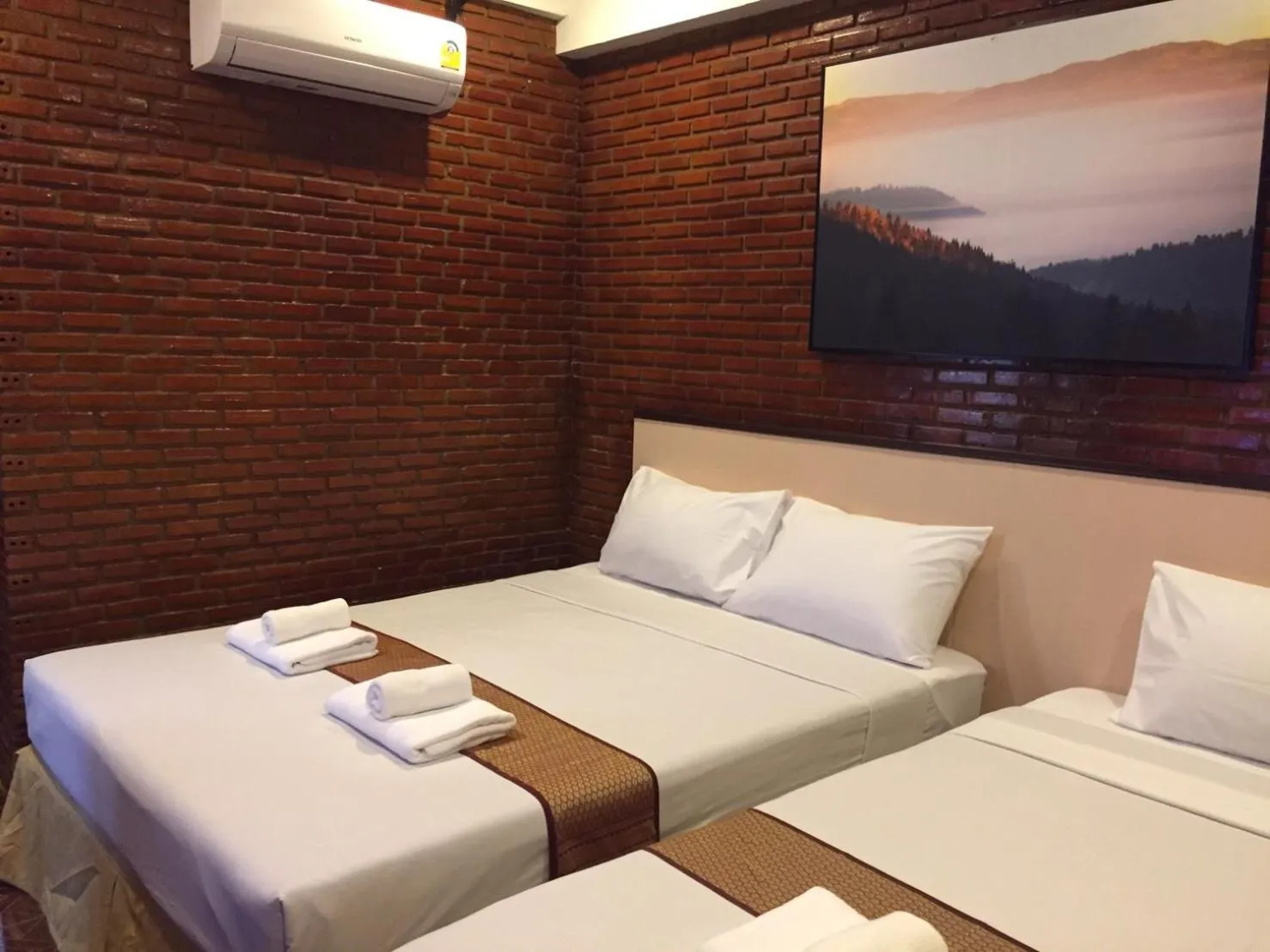 Property building, Bed in Ben Guesthouse