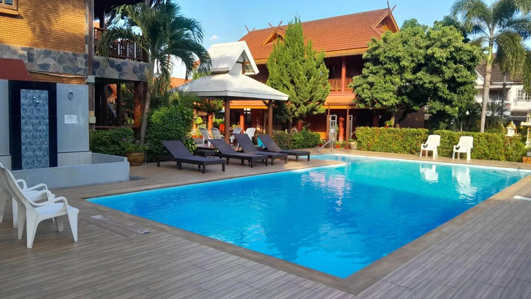 Swimming pool in Ben Guesthouse