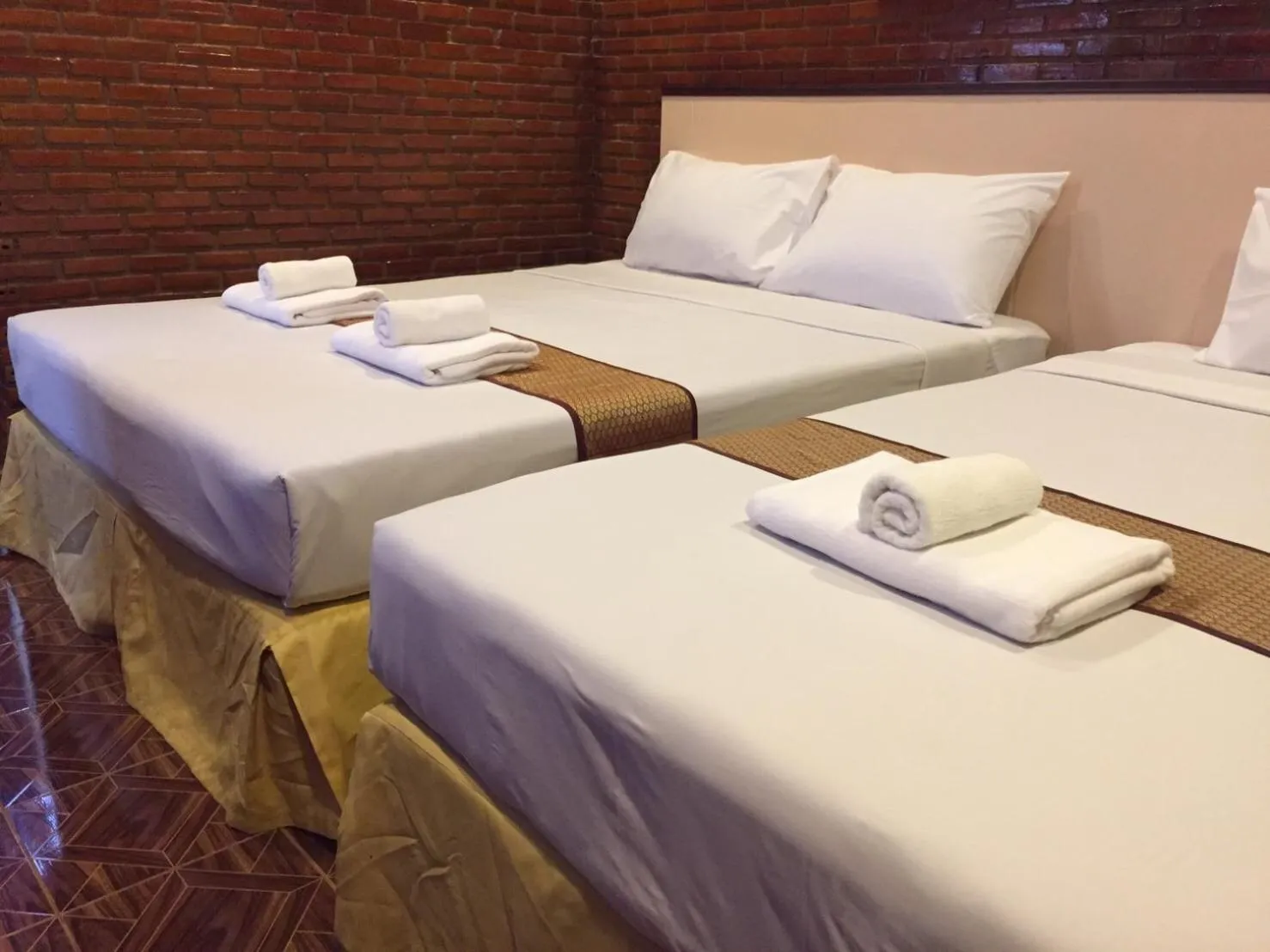 Property building, Bed in Ben Guesthouse