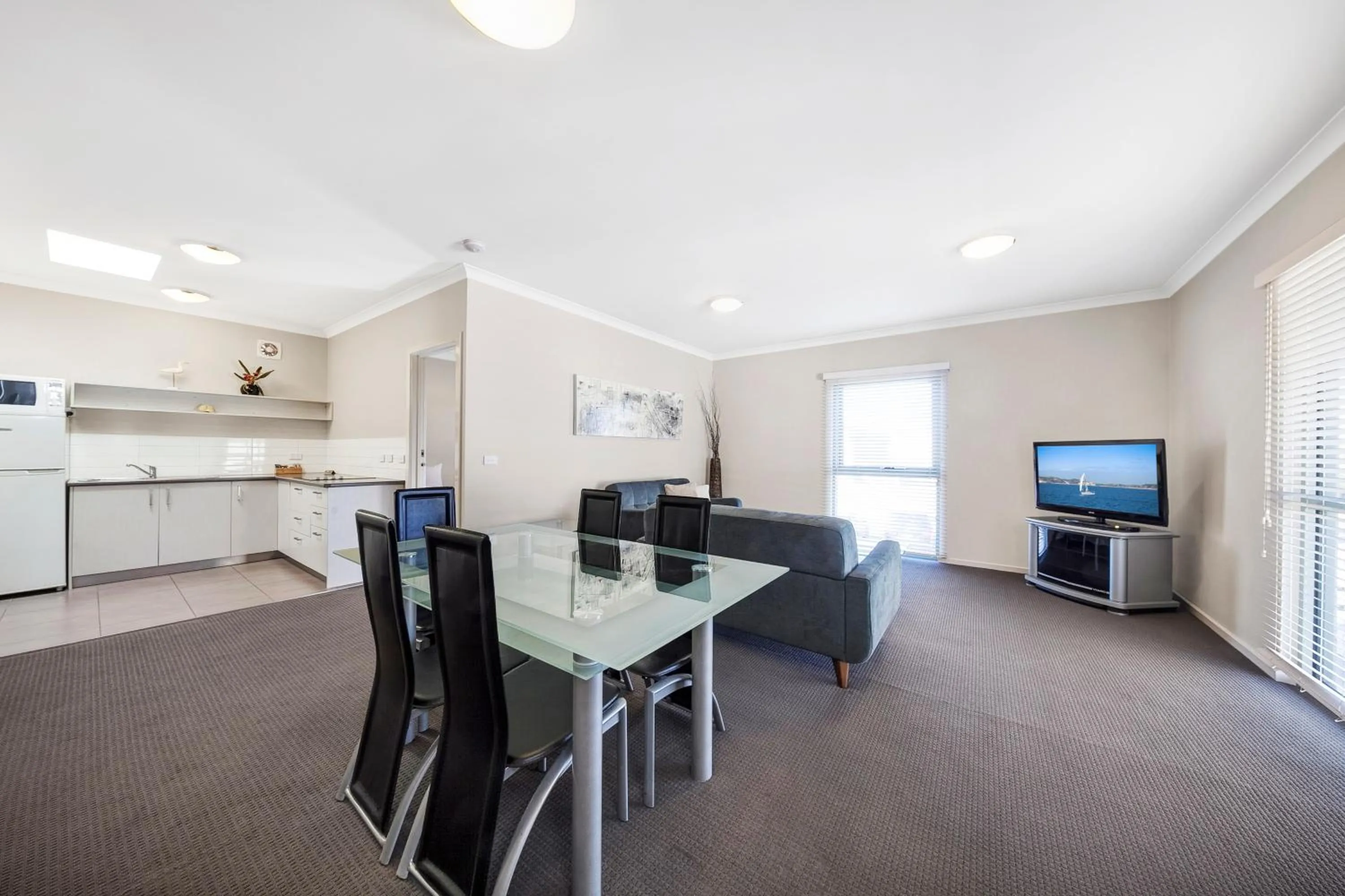 Moonlight Bay Apartments