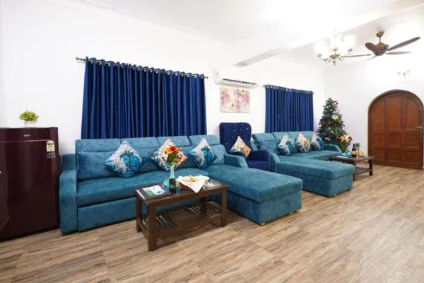 Living room in Paradise Village Beach Resort