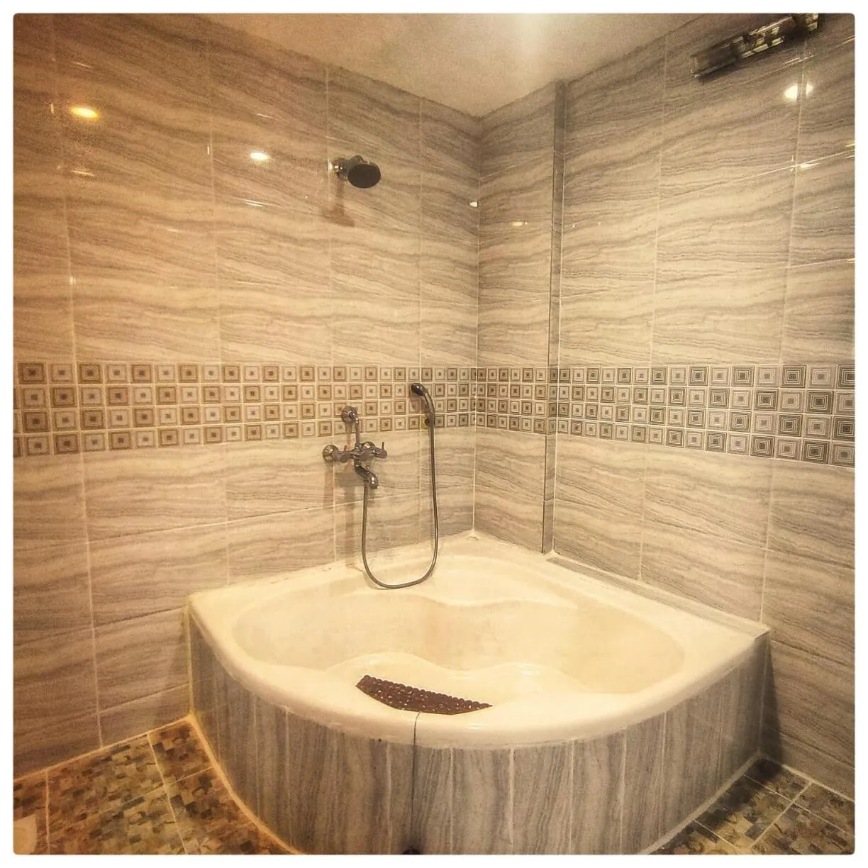 Bath in Paradise Village Beach Resort