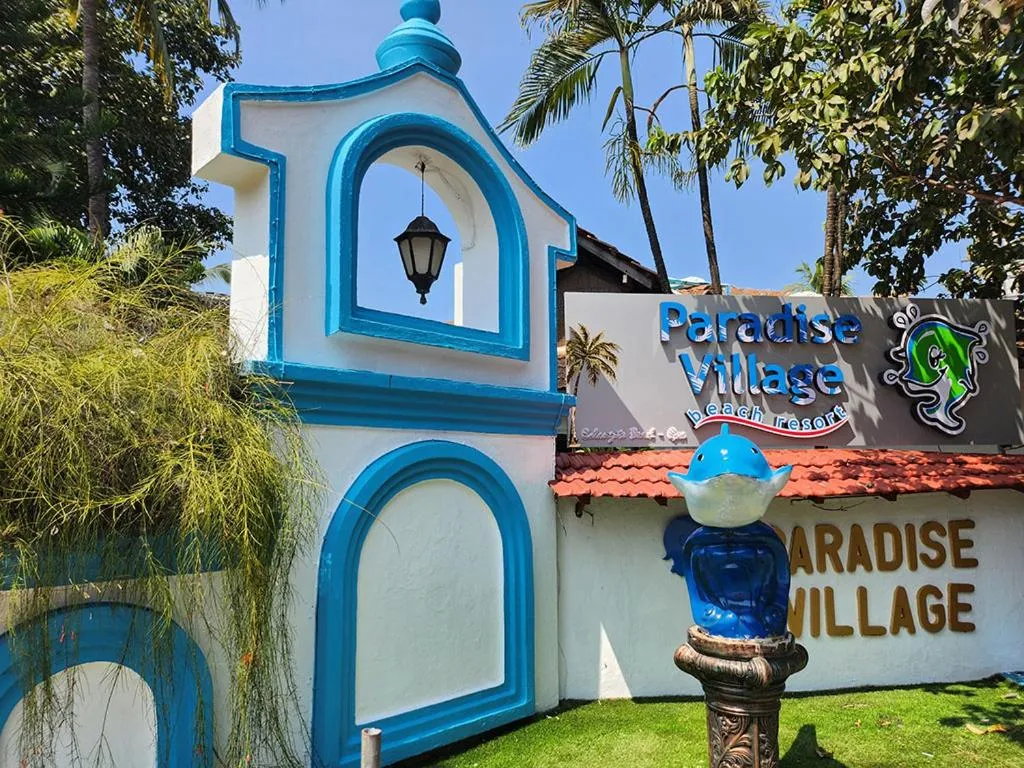 Facade/entrance in Paradise Village Beach Resort