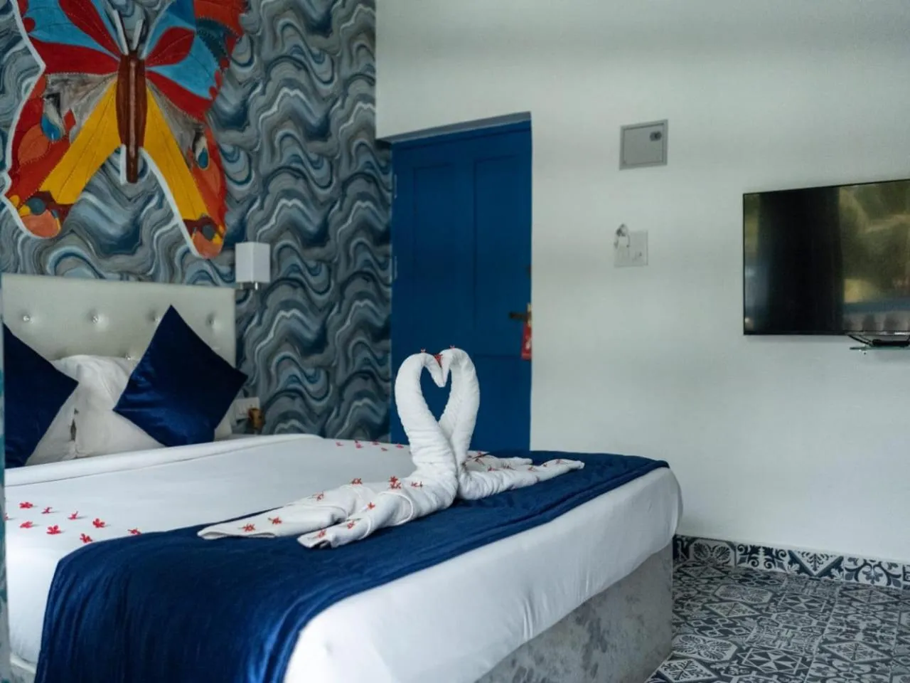 Bedroom, Bed in Paradise Village Beach Resort