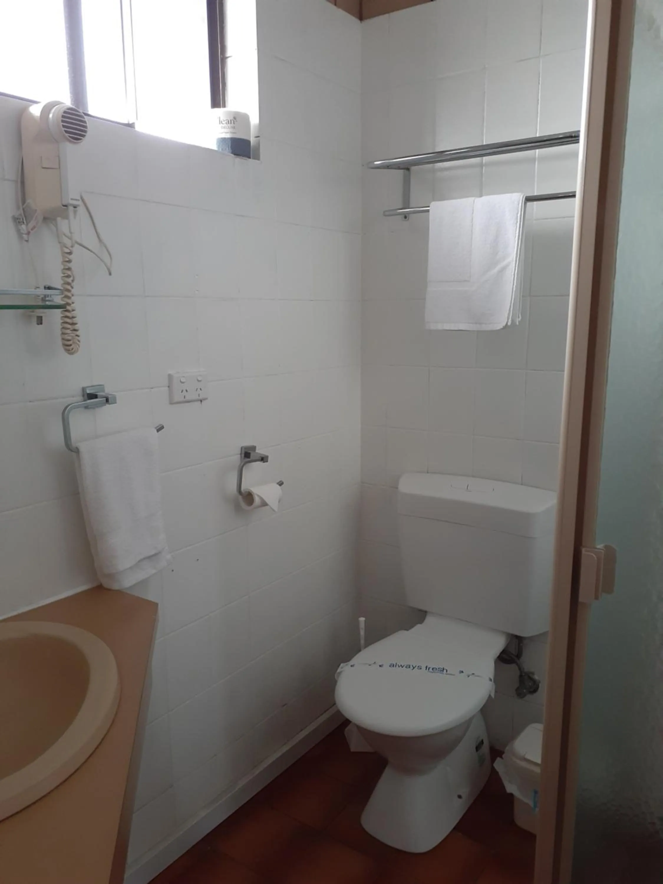 Bathroom in Birch Motel Tocumwal Previously Known as Kanimbla Motor Inn