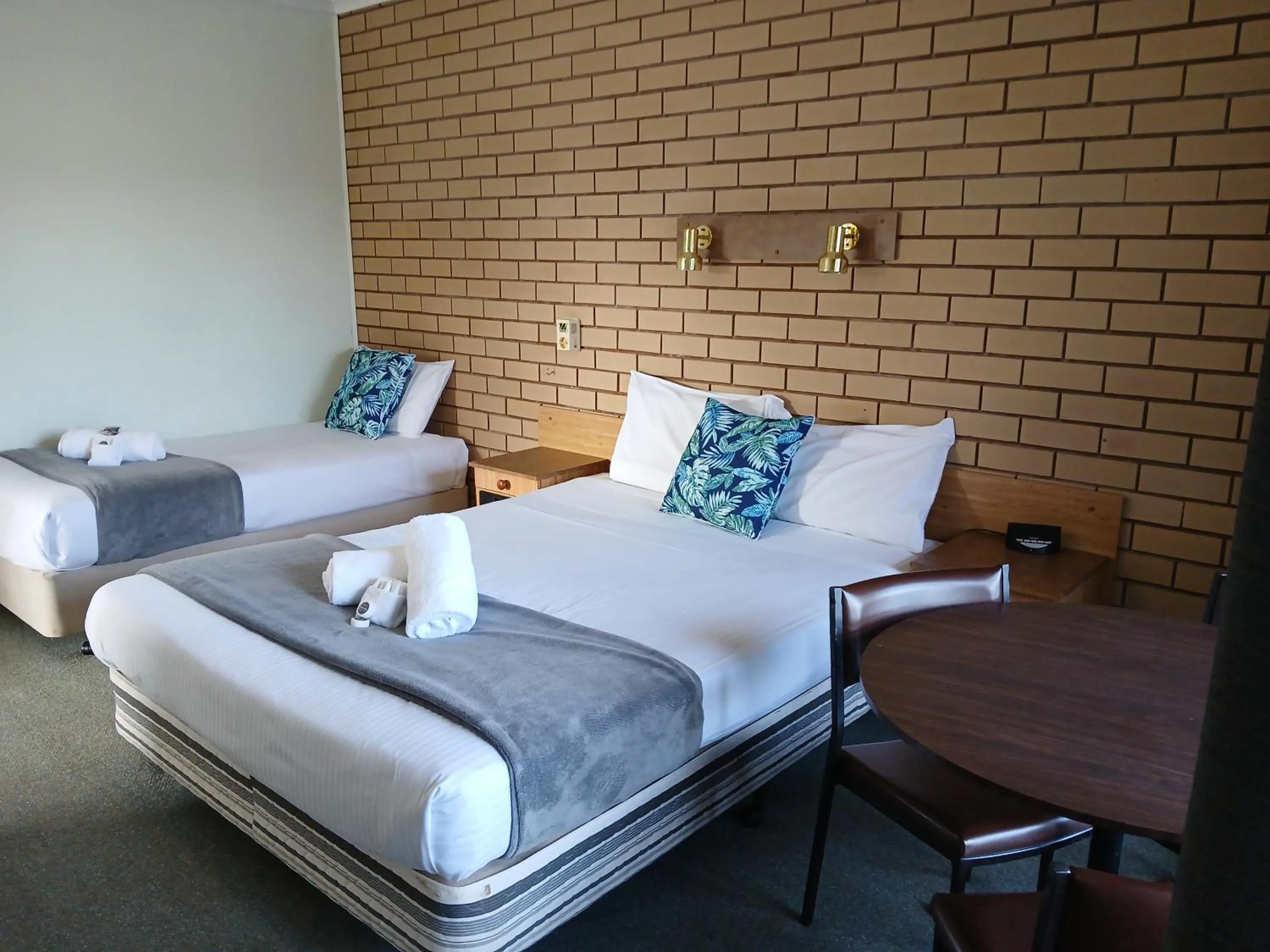 Bedroom, Bed in Birch Motel Tocumwal Previously Known as Kanimbla Motor Inn