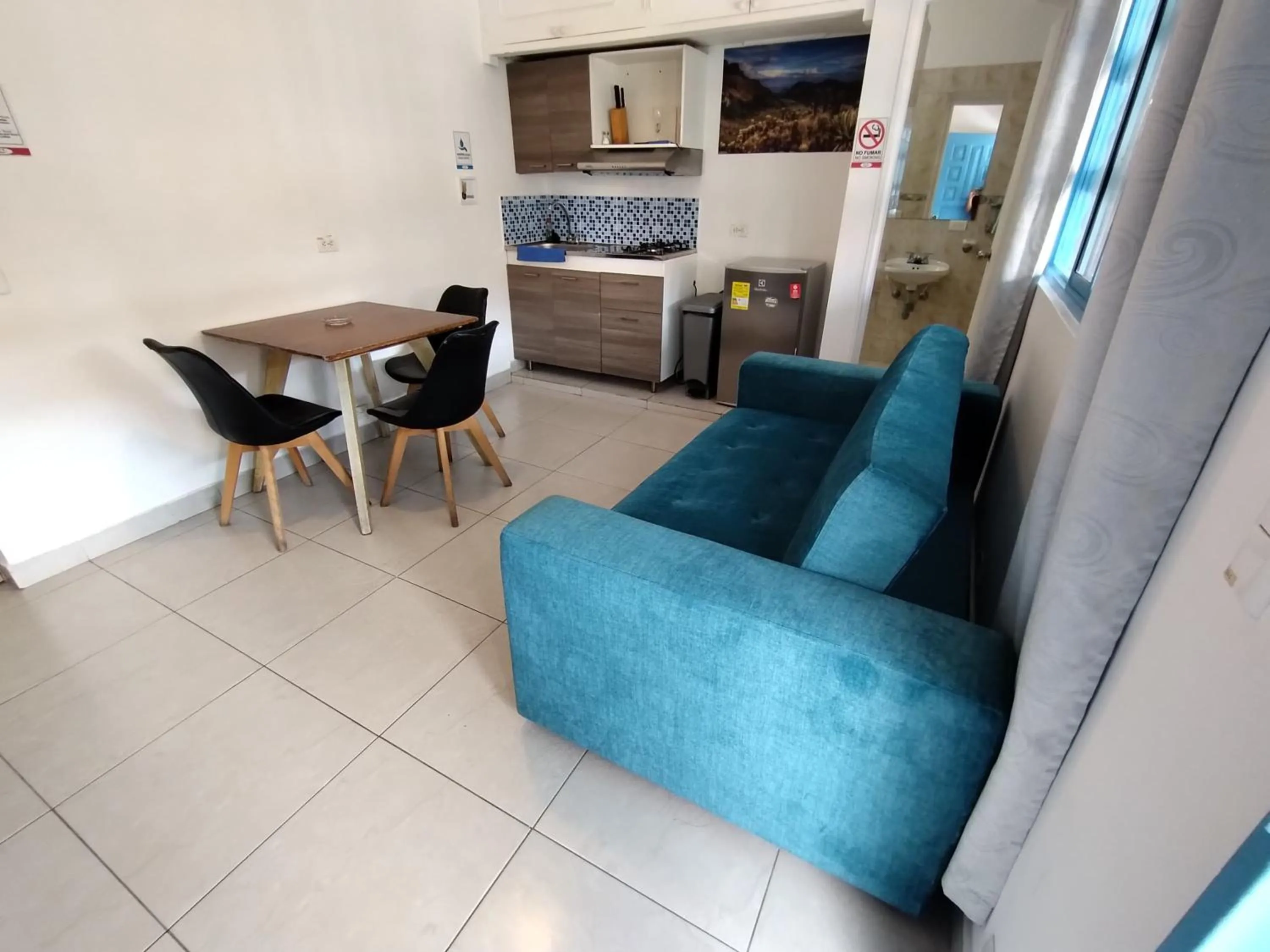 Dining area in Air Guest House - con Desayuno & Jacuzzi Social