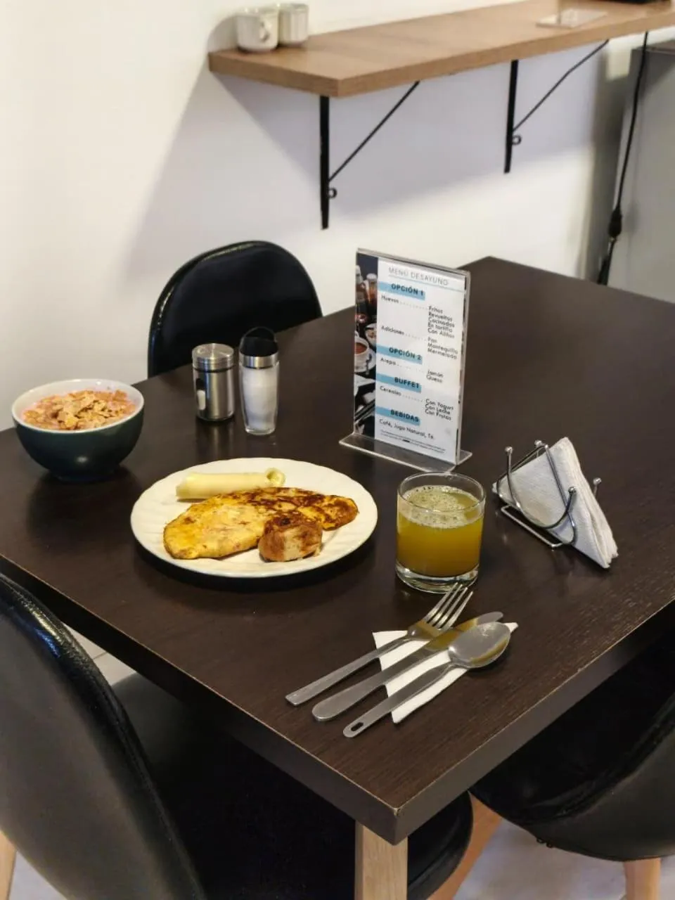 Breakfast in Air Guest House - con Desayuno & Jacuzzi Social