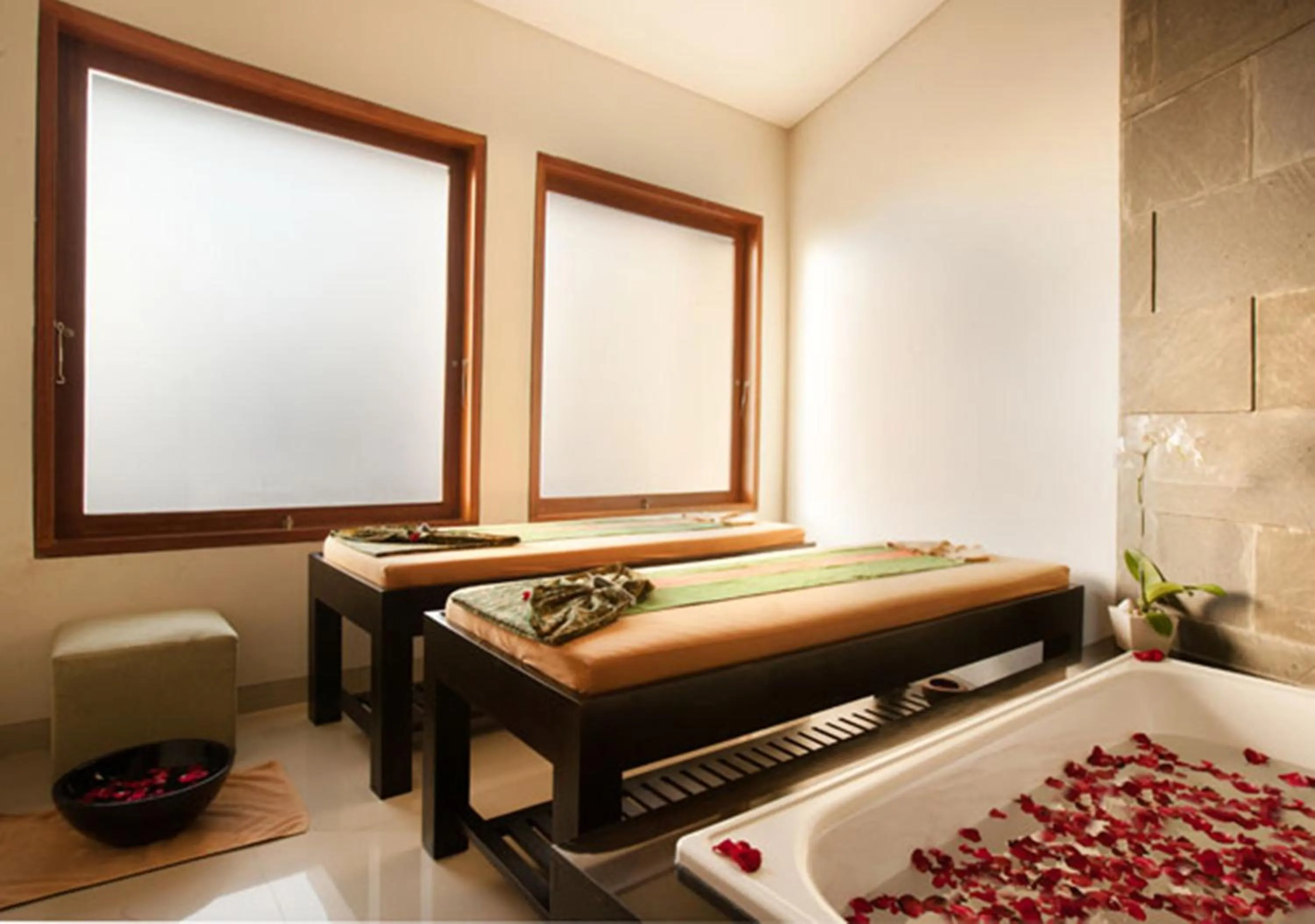Spa and wellness centre/facilities, Bed in Samaja Beachside Villas