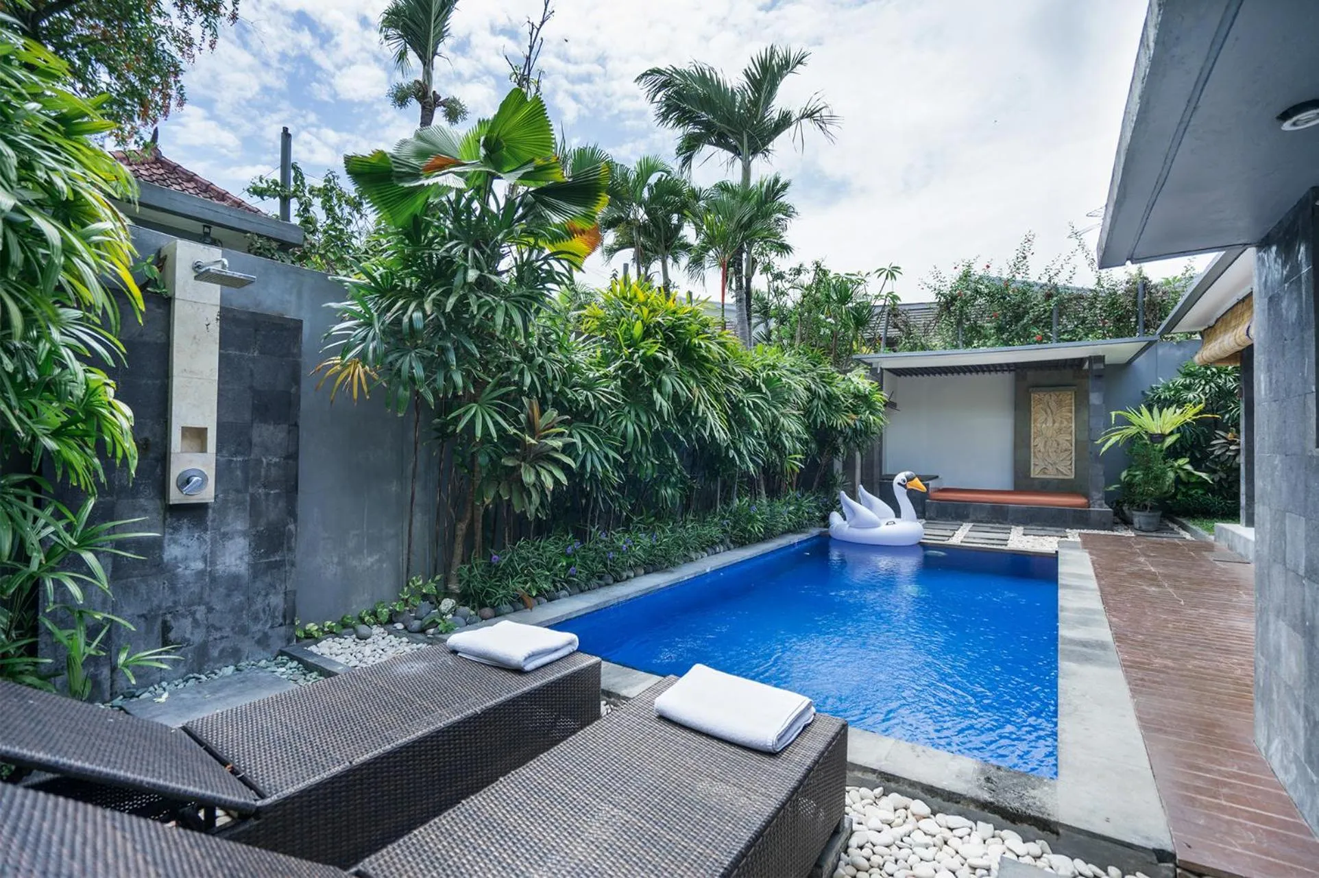 Swimming pool in Samaja Beachside Villas