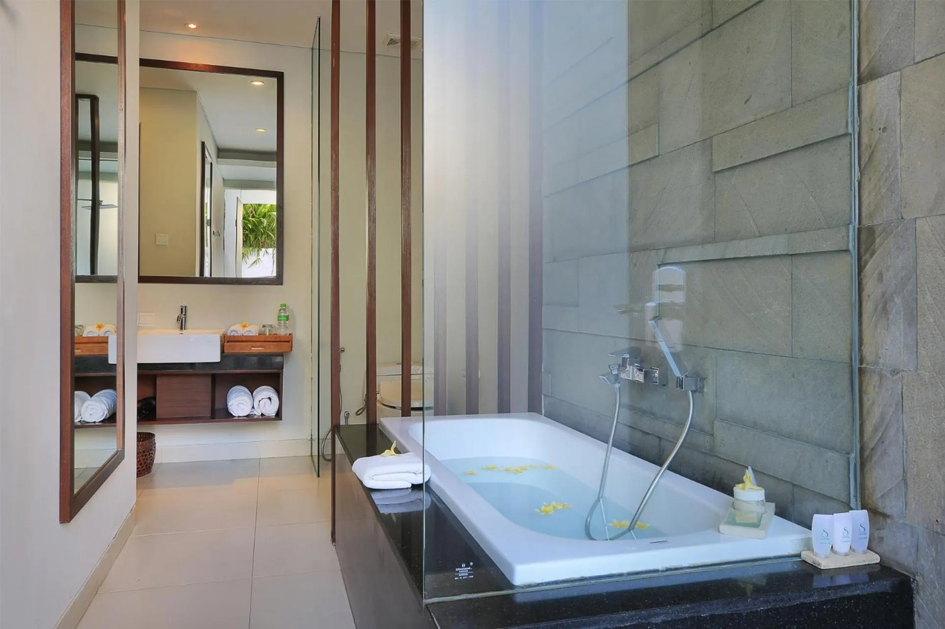 Bathroom in Samaja Beachside Villas