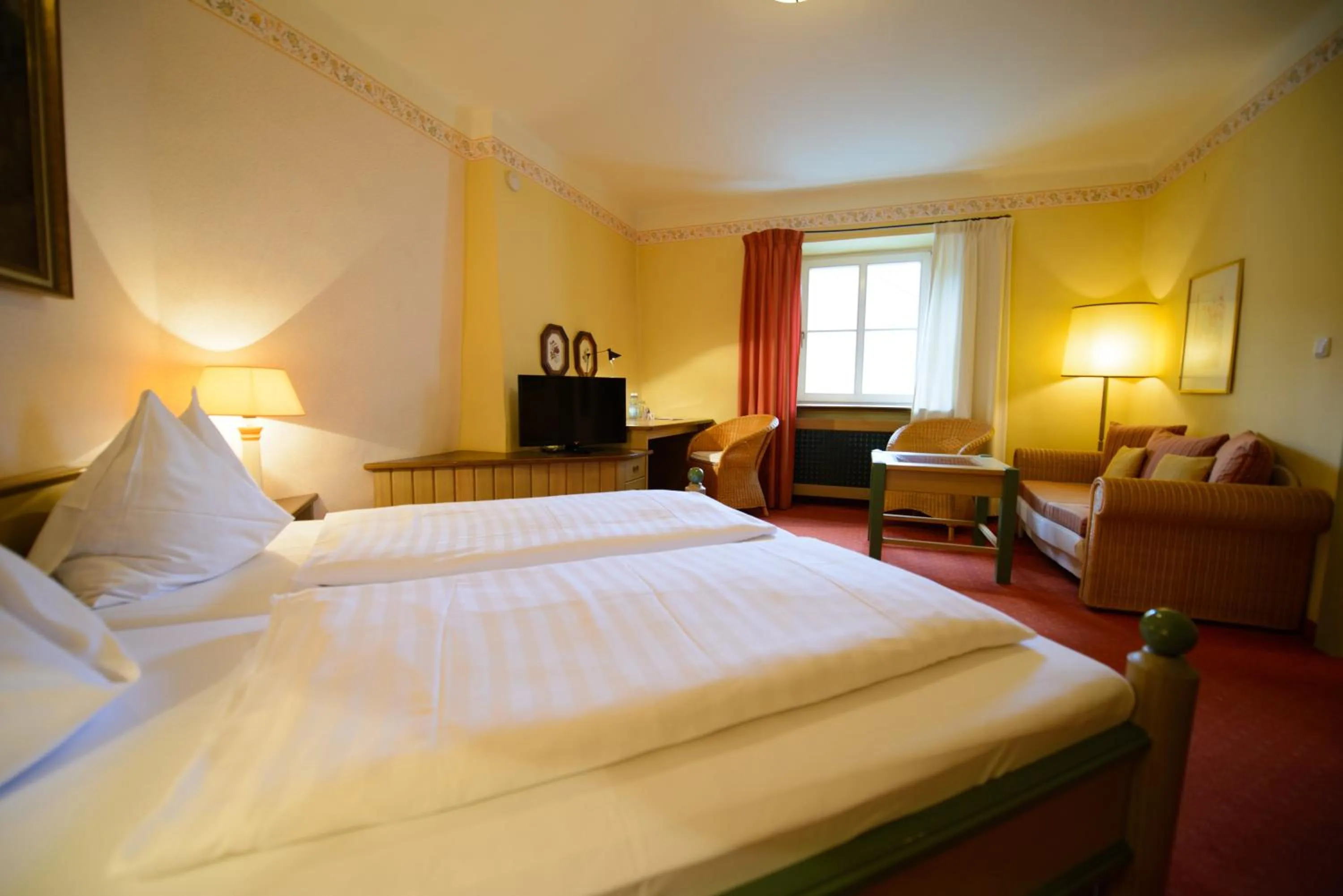 Bedroom, Bed in Gasthof Hotel Zweimüller