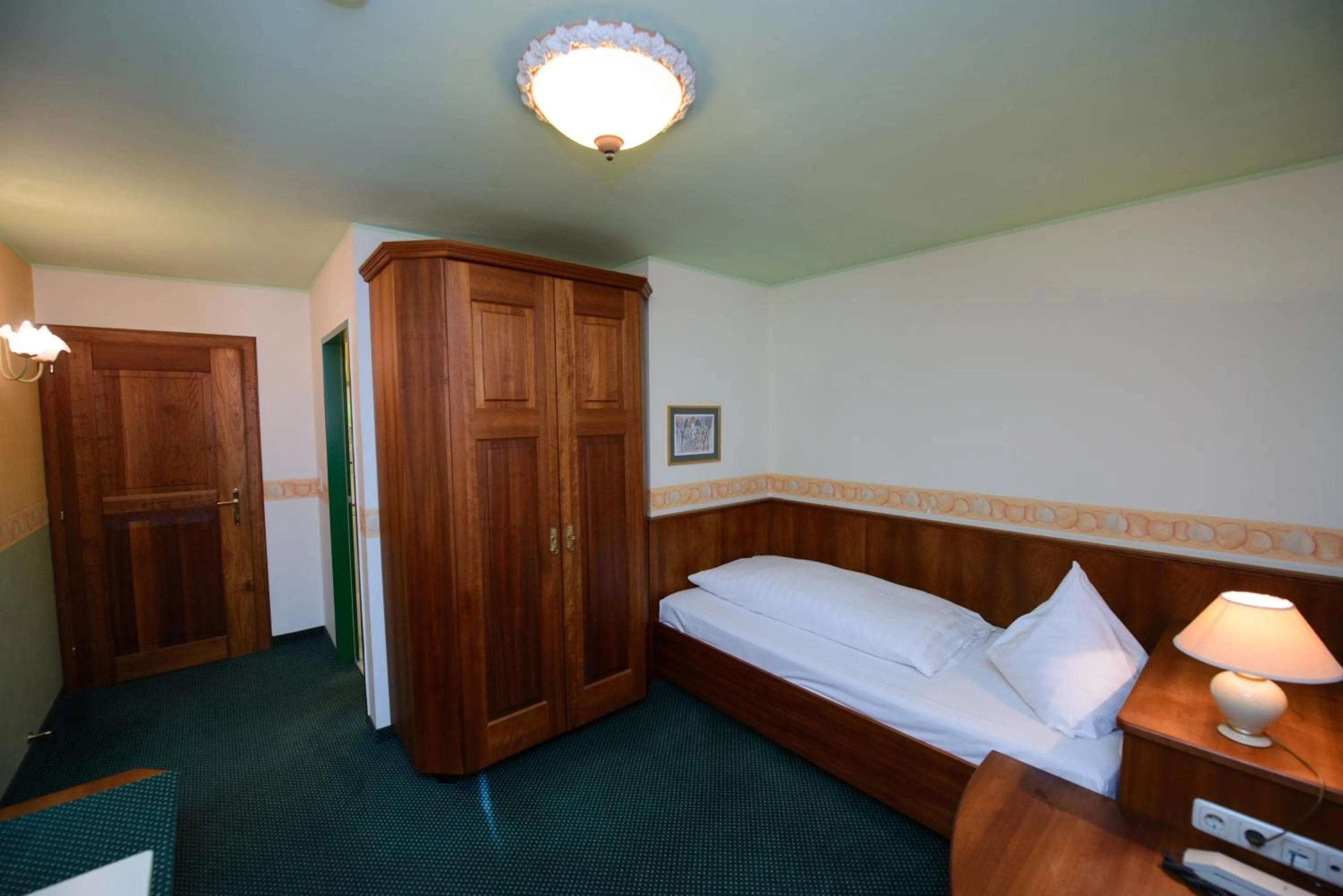 Bed in Gasthof Hotel Zweimüller