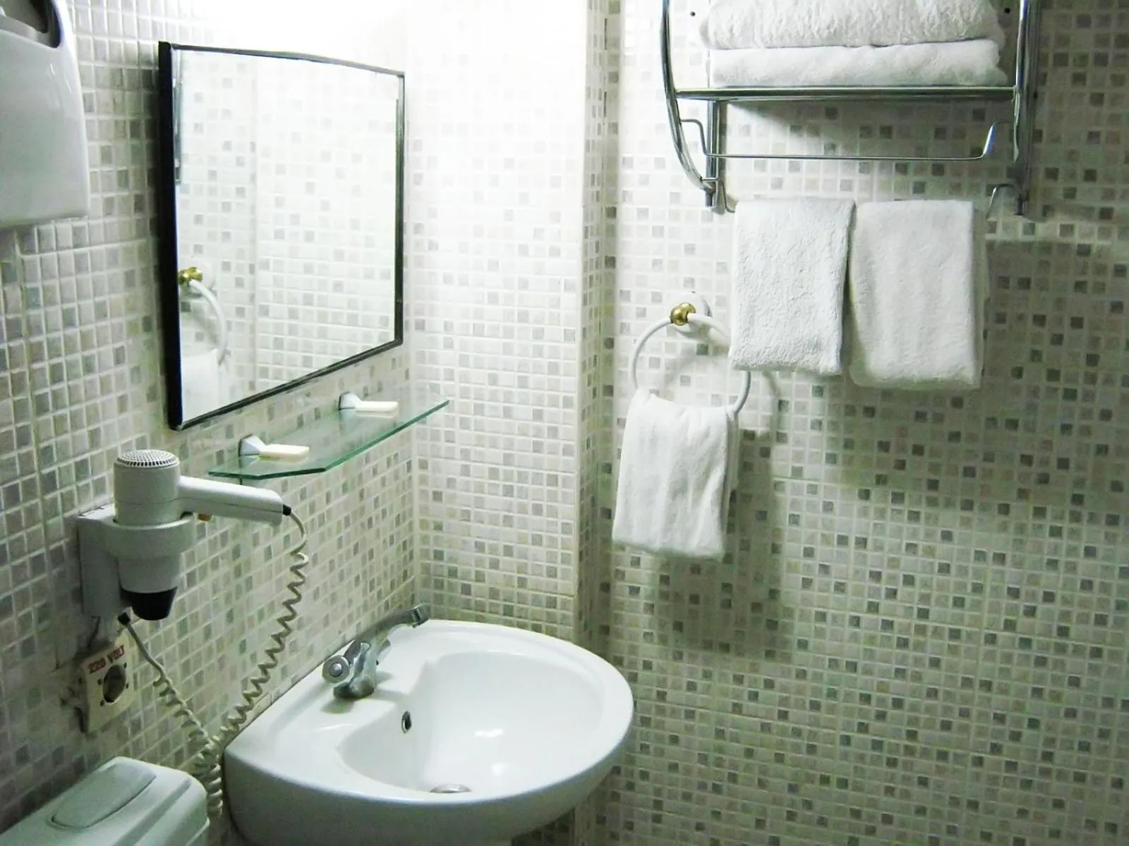 Bathroom in Yunus Hotel