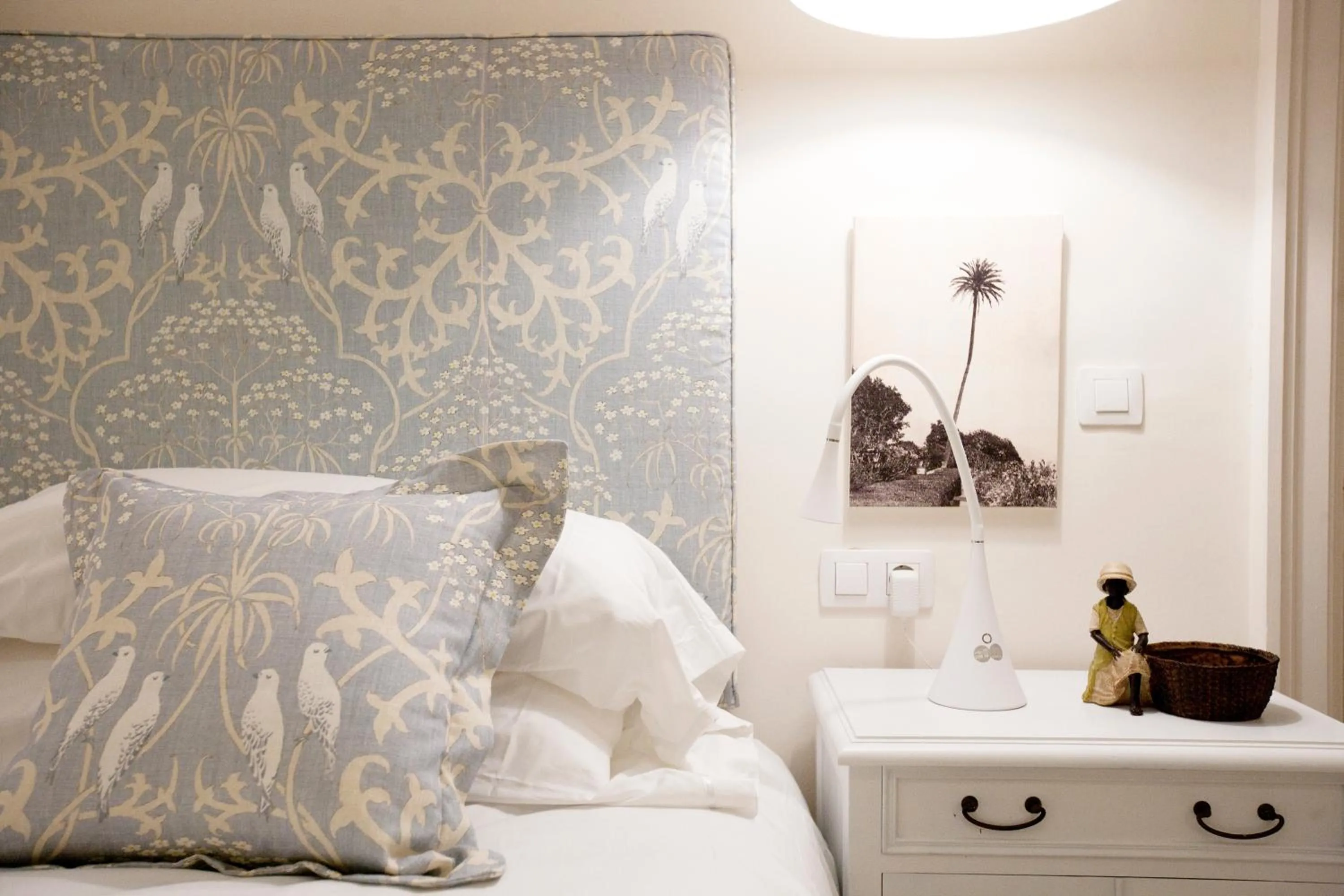 Decorative detail, Bed in Suites de Franchy