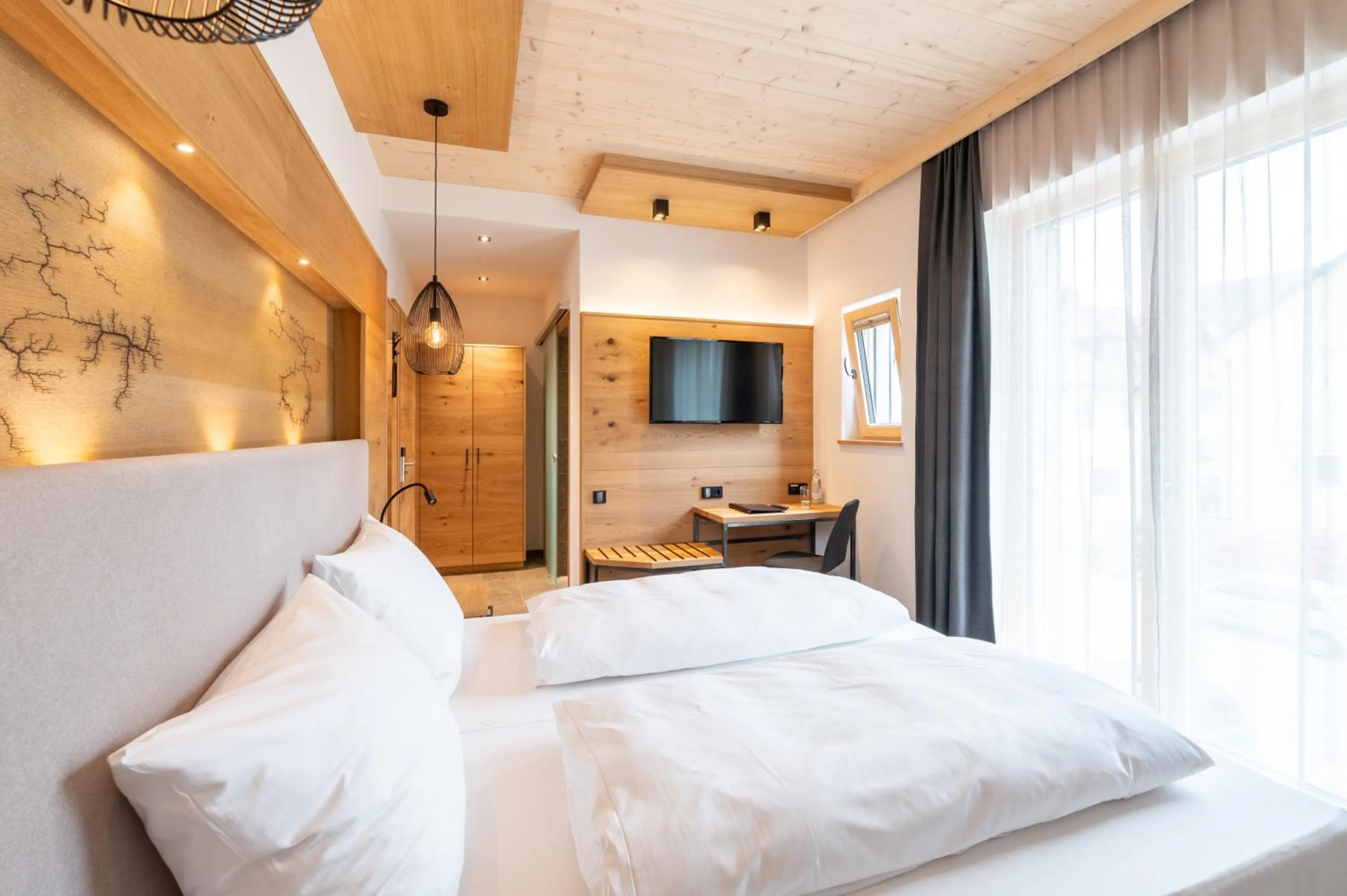 Photo of the whole room, Bed in Landhotel Zum Goldenen Kreuz