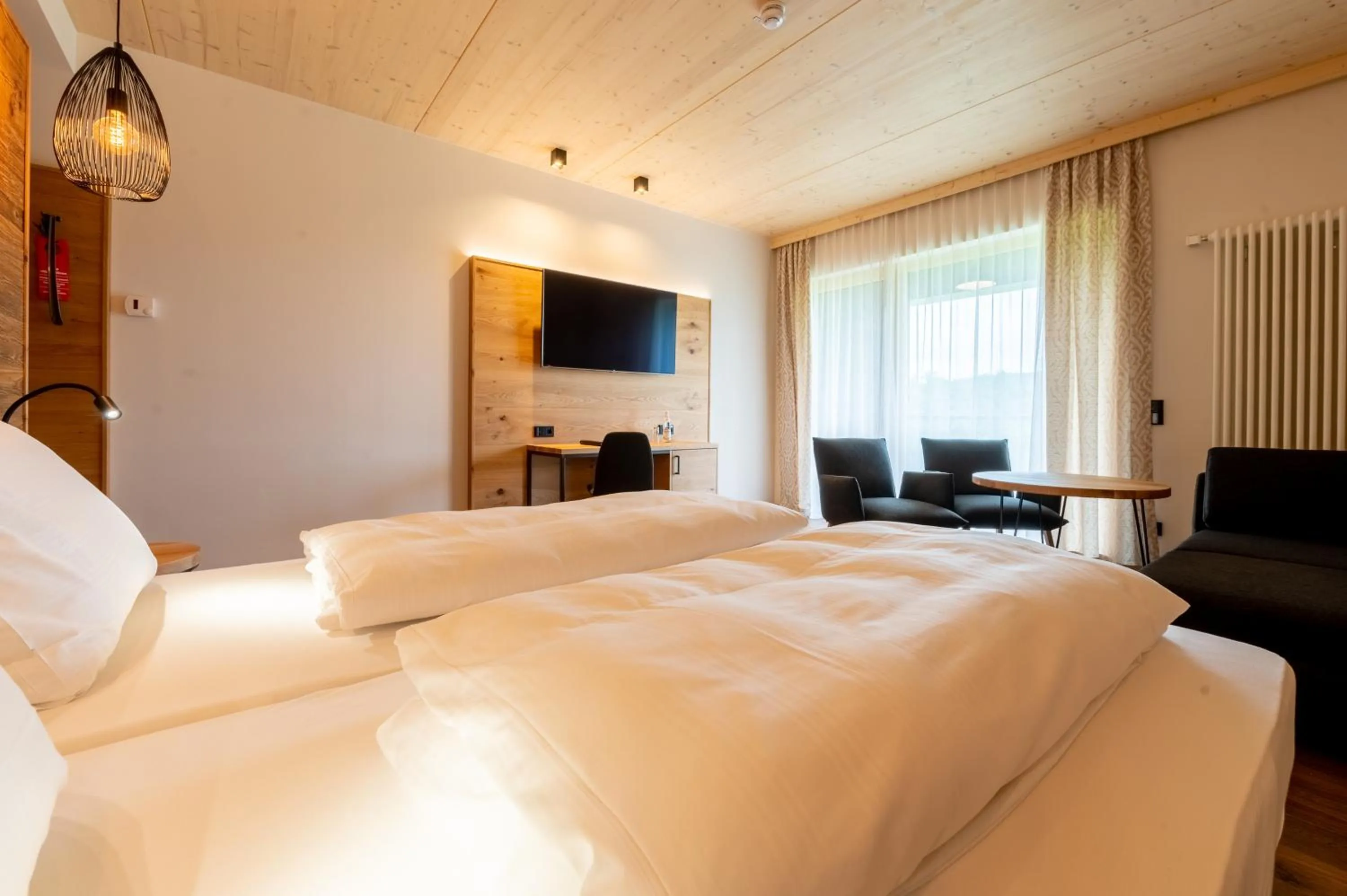 Photo of the whole room, Bed in Landhotel Zum Goldenen Kreuz