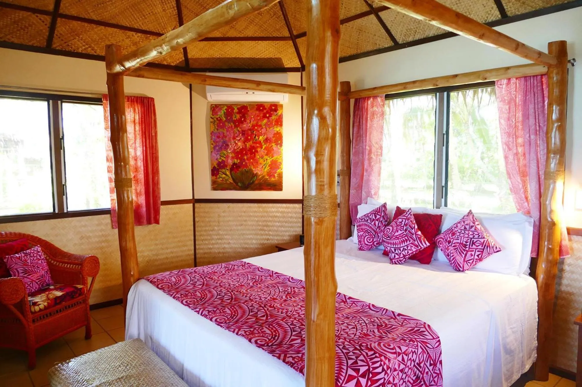 Bed in Le Vasa Resort