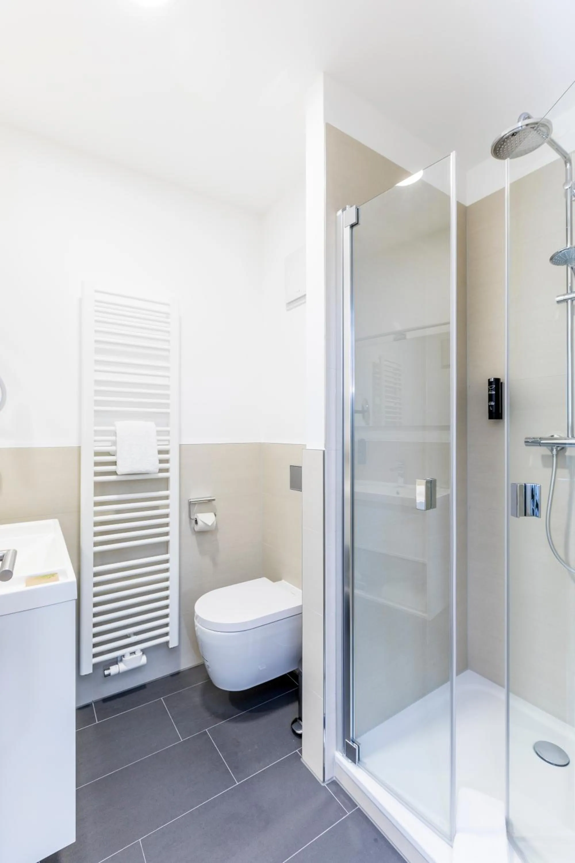 Toilet in mk hotel eschborn