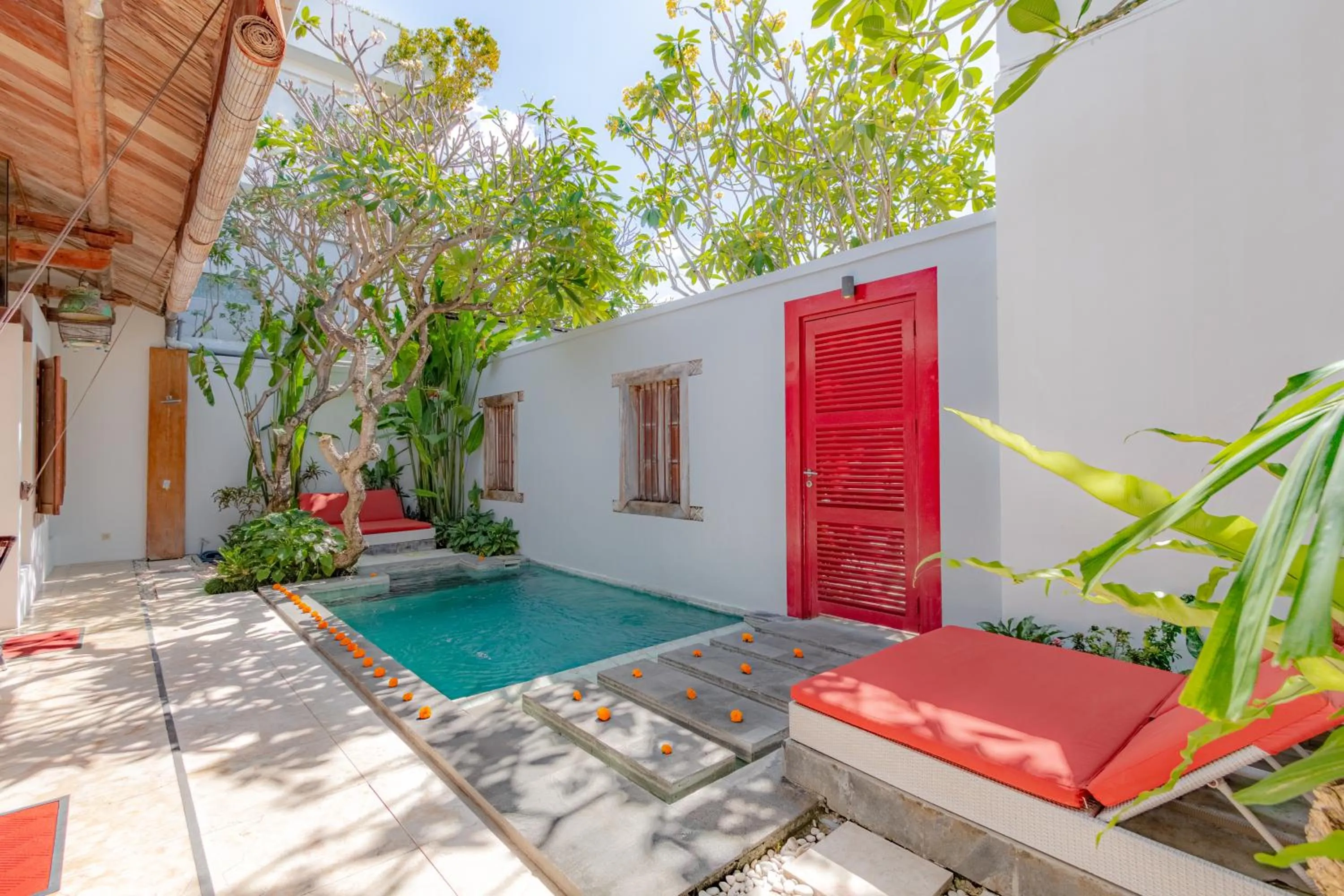 Day in Bali Ginger Suites & Villa