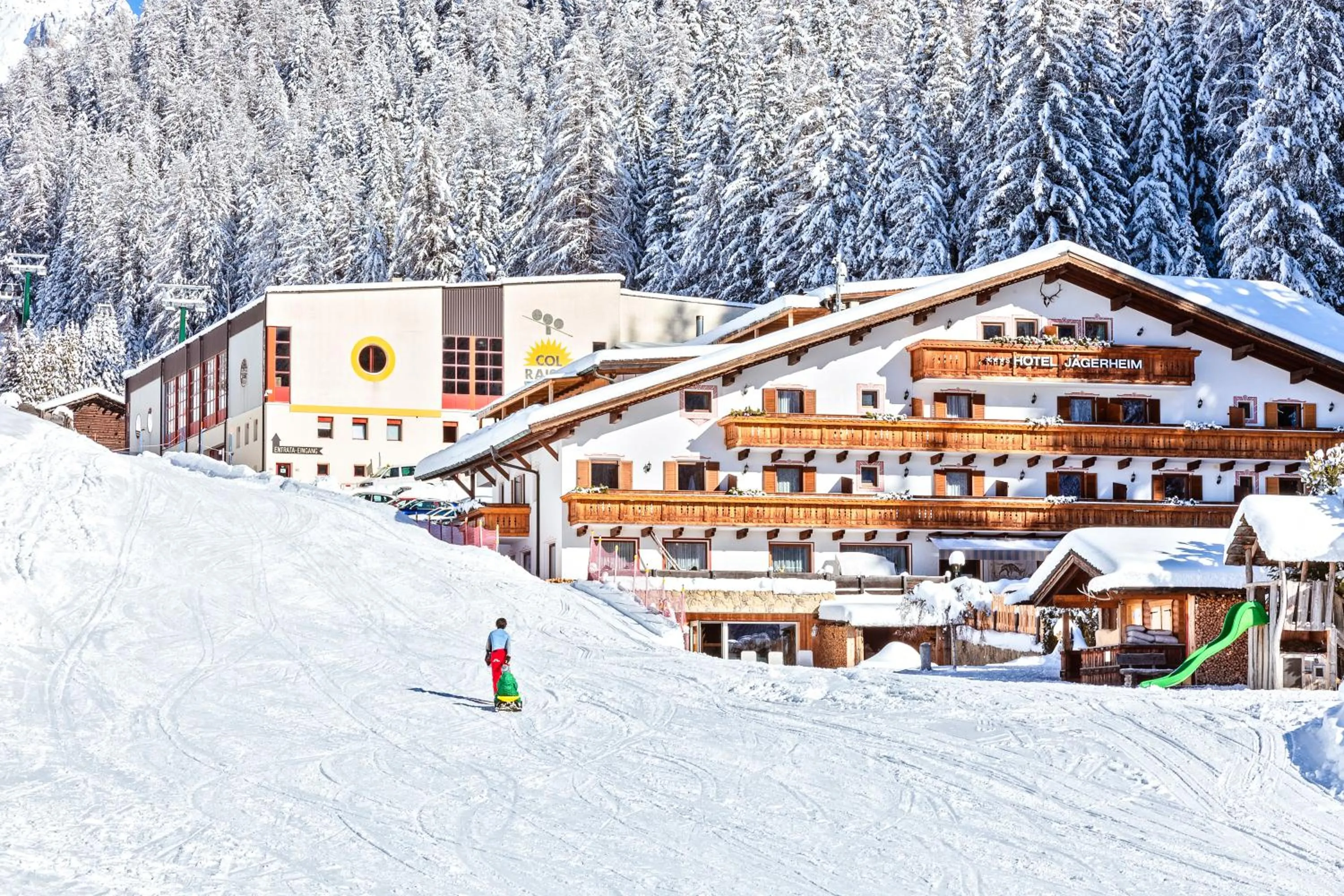 Skiing in Hotel Jägerheim 3S