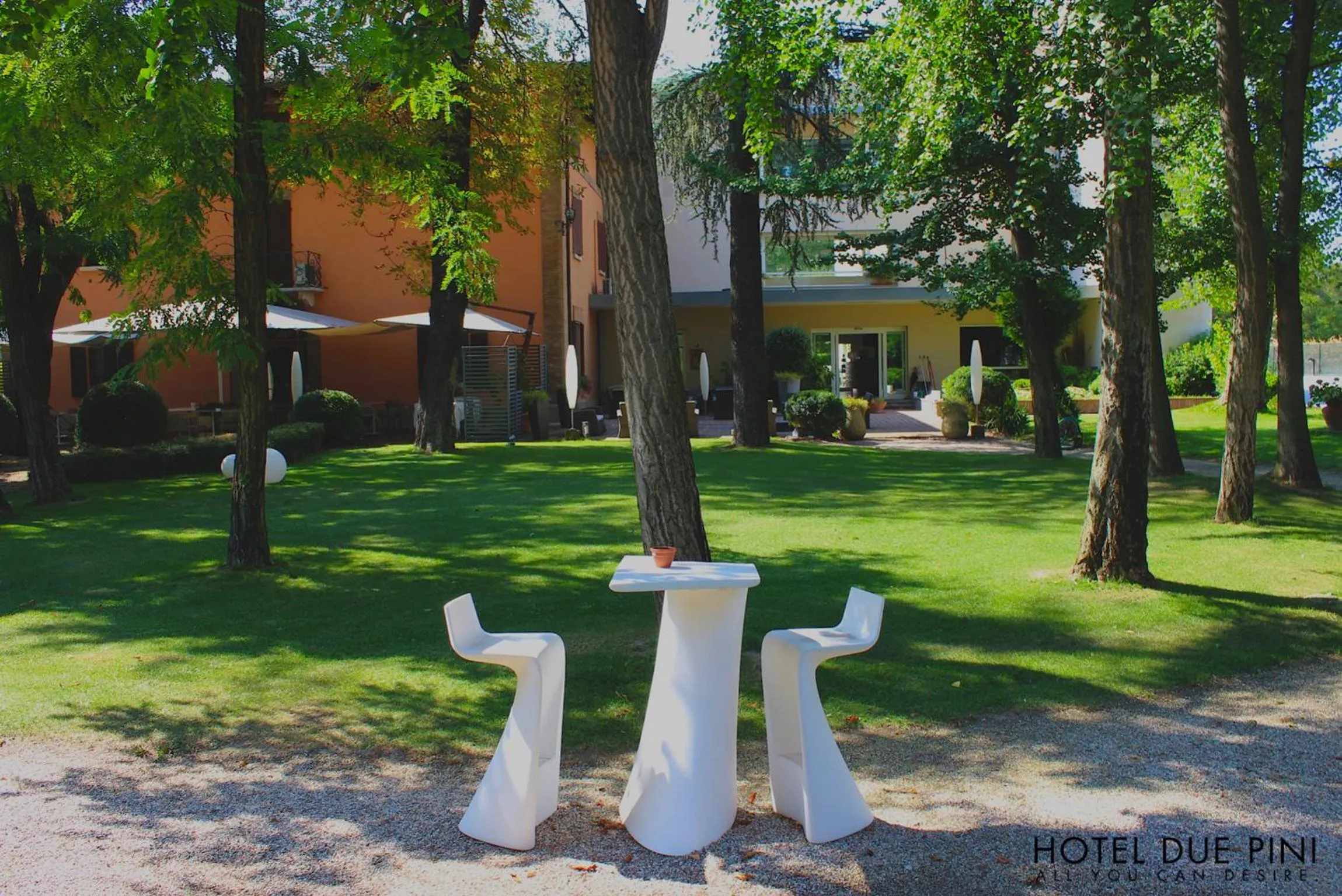 Patio in Hotel Due Pini