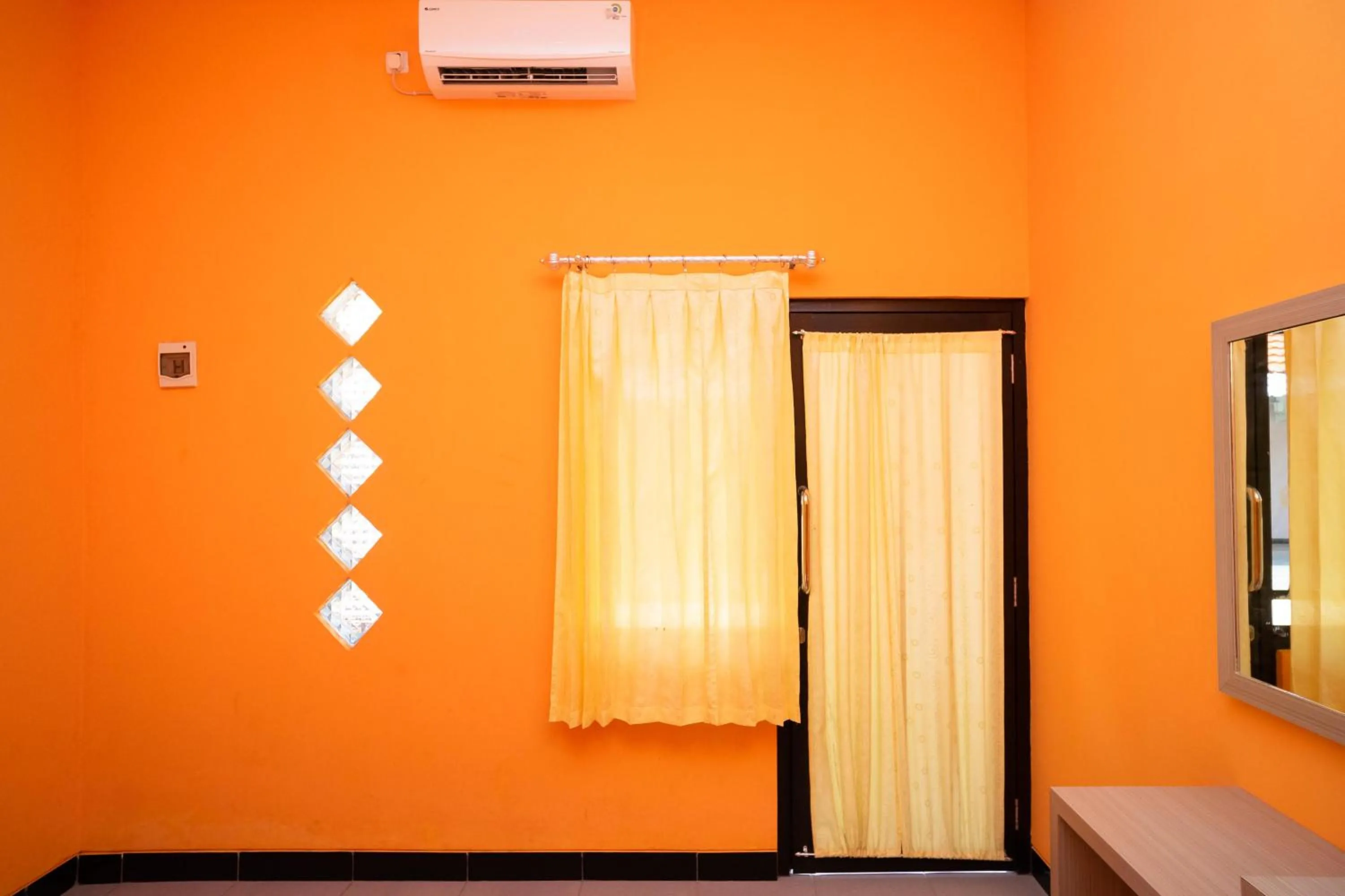 Other in Sitiinggil Syariah RedPartner