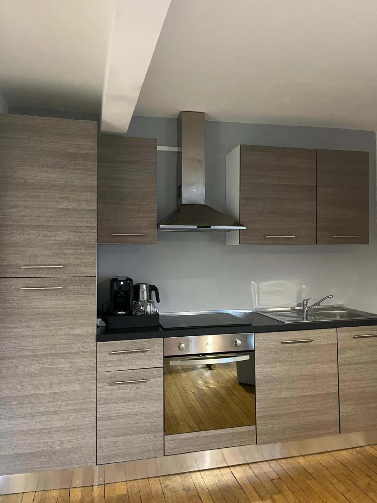 Coffee/tea facilities in HOTEL & SPA Le Renard Centre