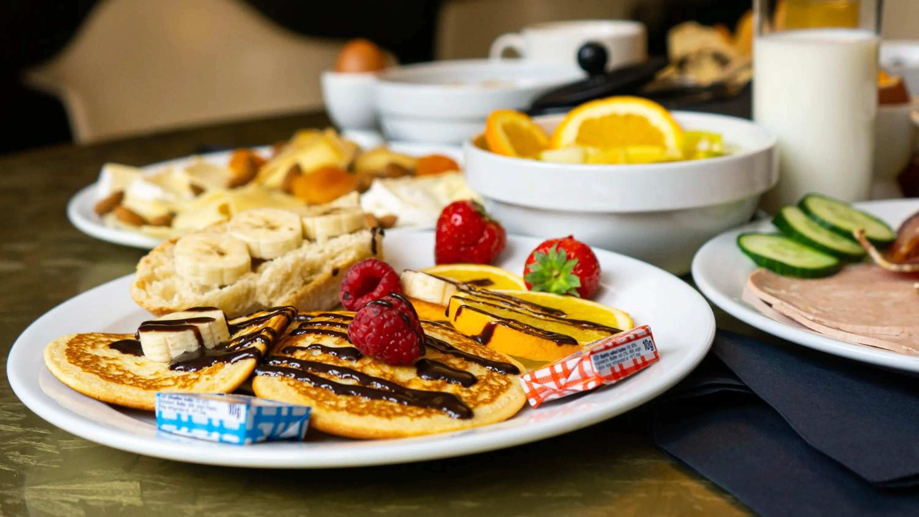 Breakfast in HOTEL & SPA Le Renard Centre