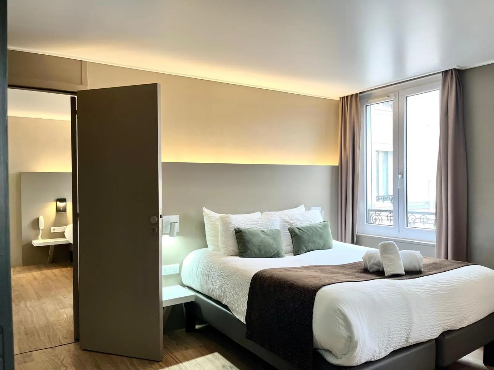 Bed in HOTEL & SPA Le Renard Centre