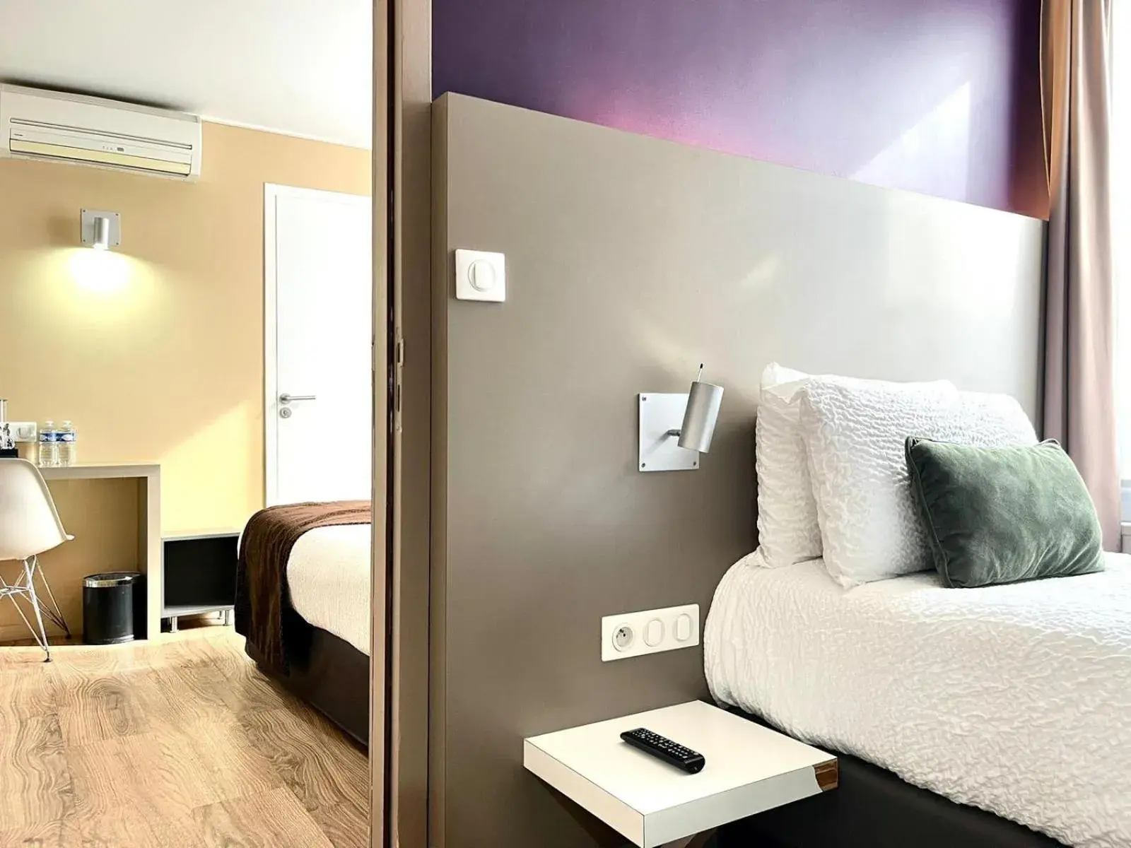 Superior Triple Room in HOTEL & SPA Le Renard Centre Superior Triple Room in HOTEL & SPA Le Renard Centre