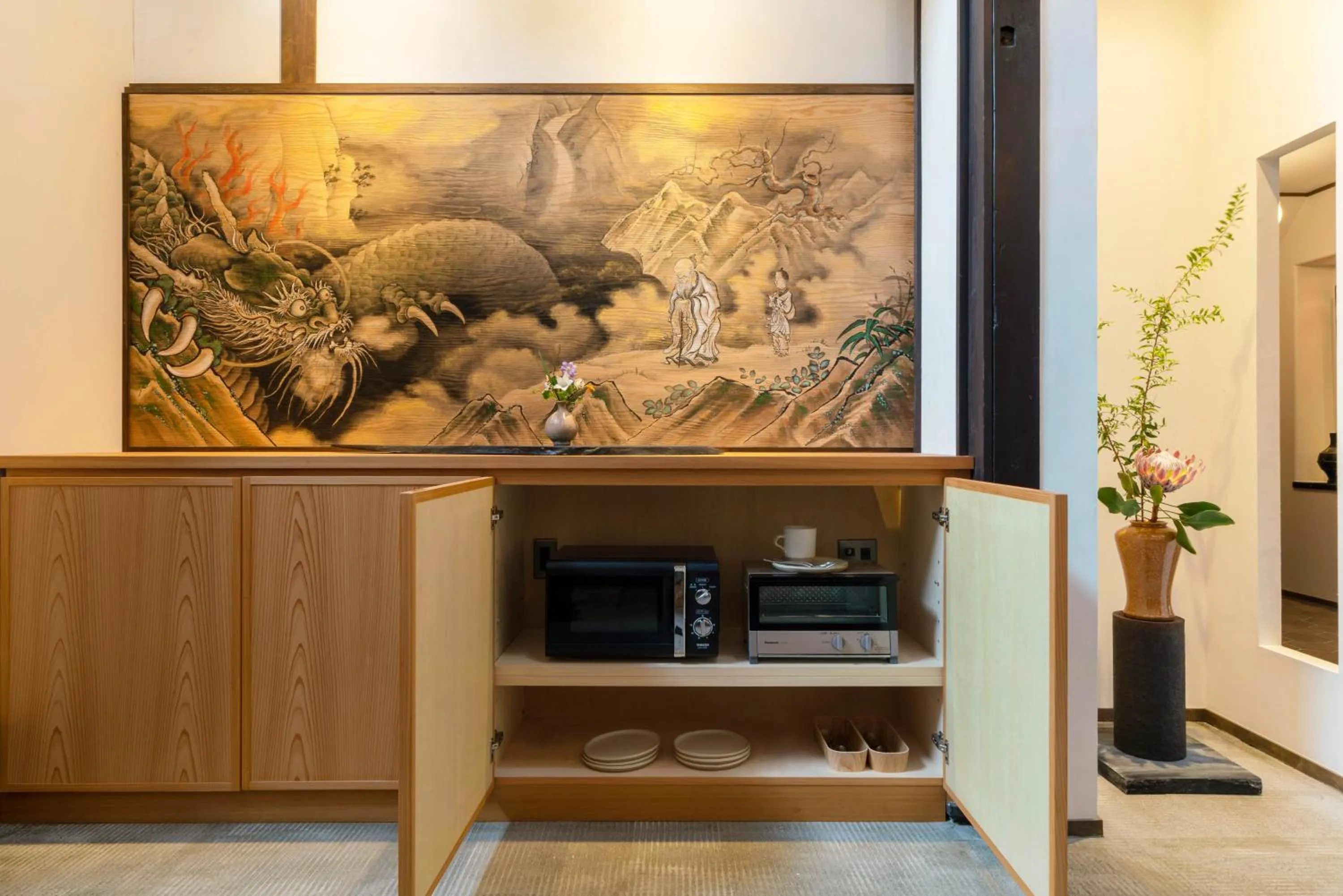 Communal lounge/ TV room in The Machiya Kamiumeya