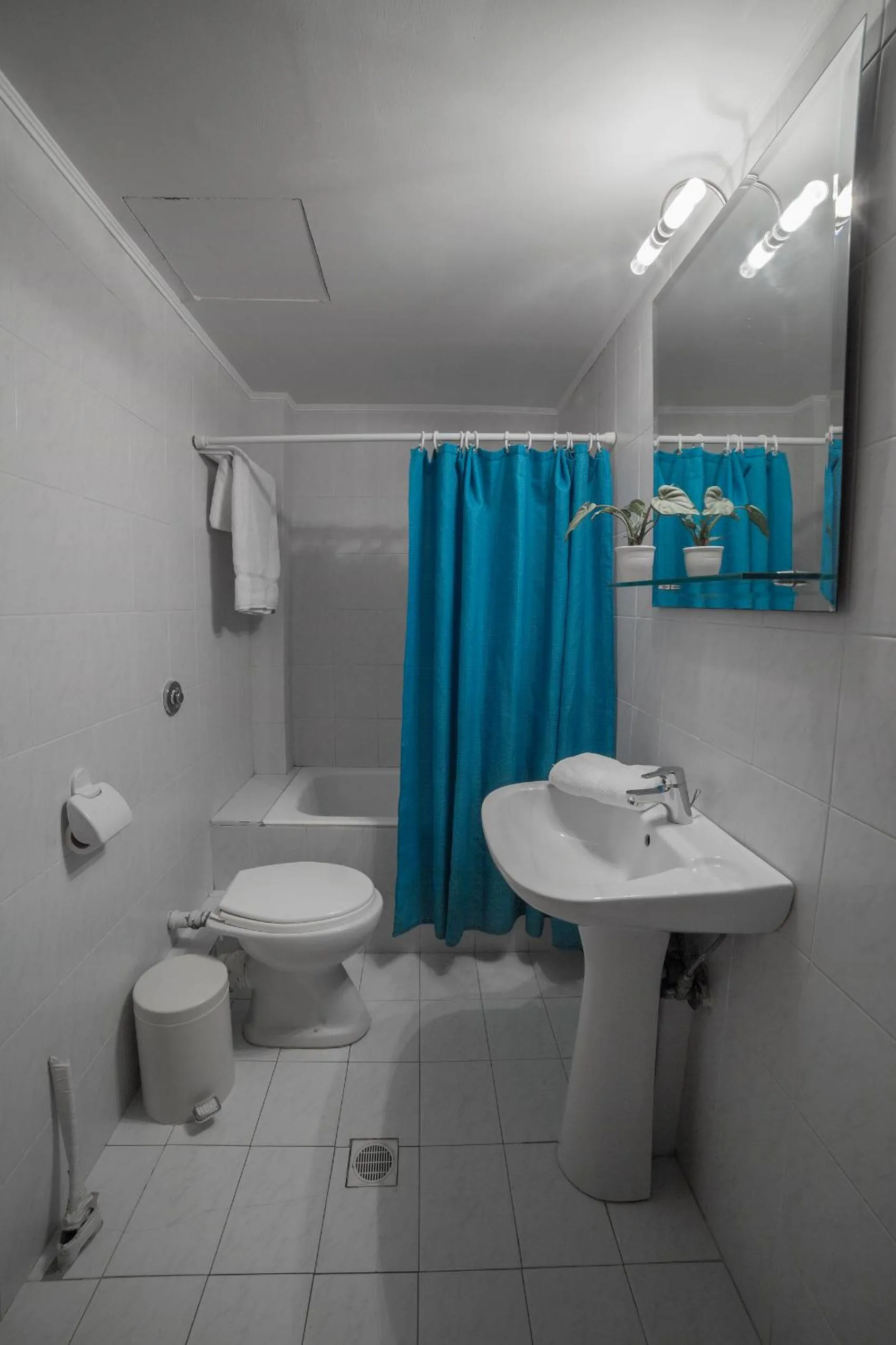 Bathroom in Minos Apartments & Studios