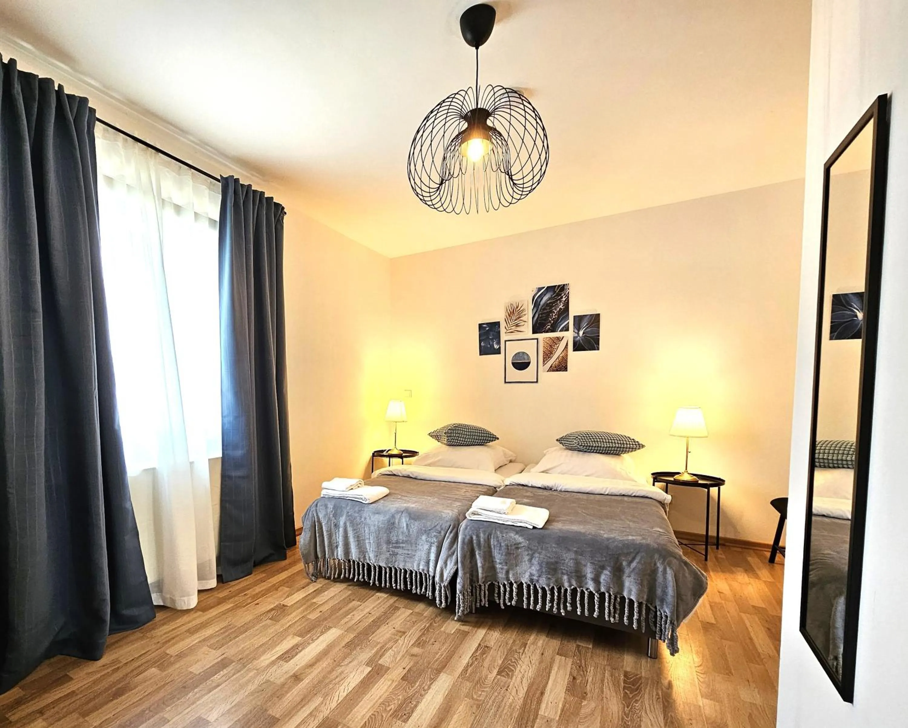 Bed in Airport Messe Hotel