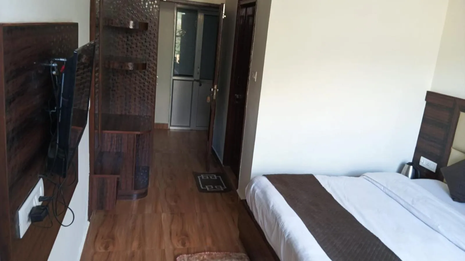 Bed in Hotel Hillora Mcleodganj